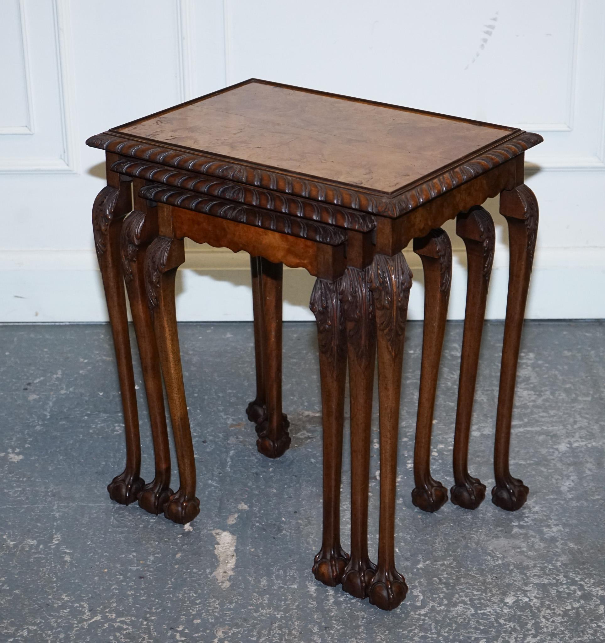 STUNNiNG BURR WALNUT NEST OF  THREE TABLES CARVED CLAW & BALL FEET For Sale 7