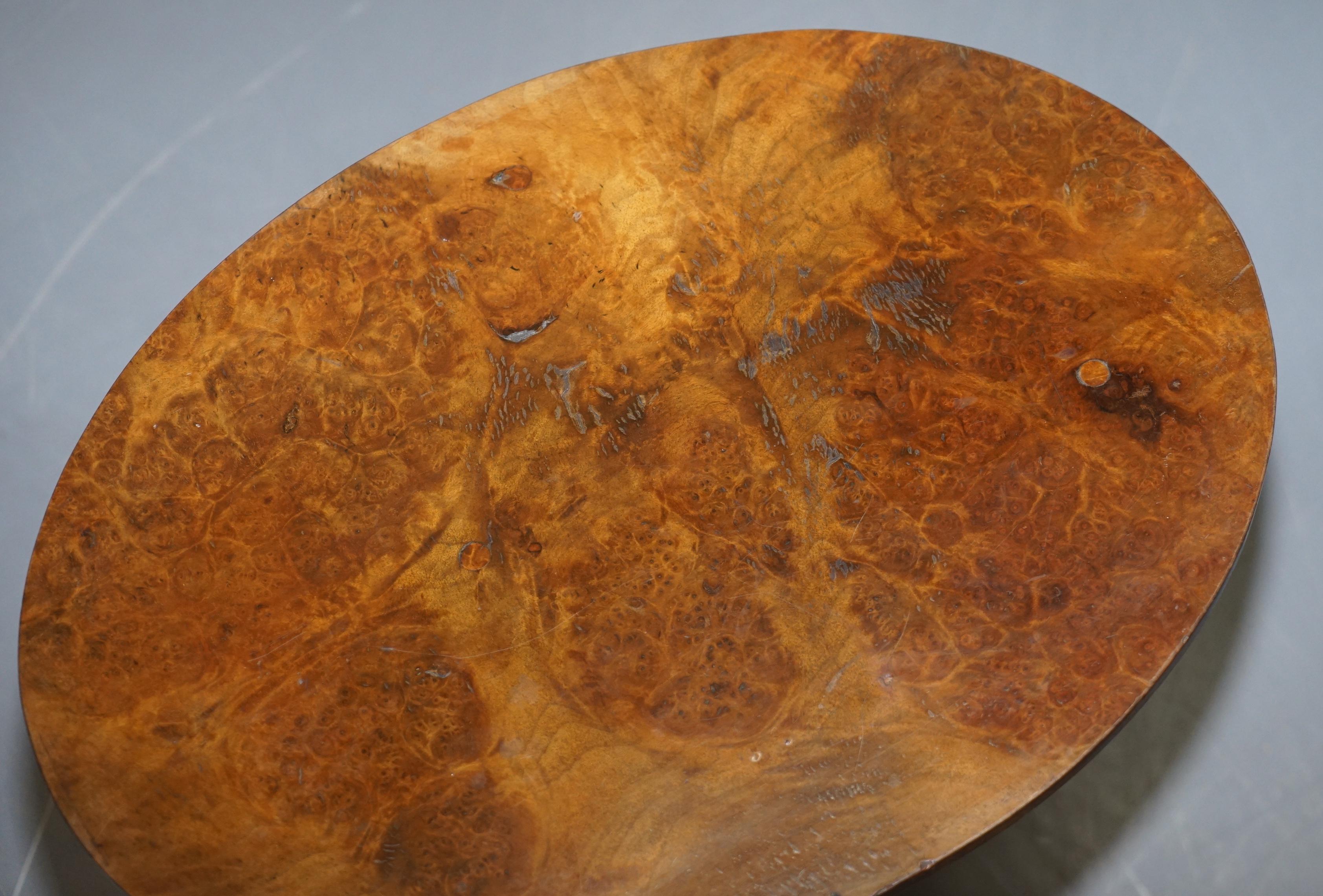 19th Century Stunning Burr Walnut Oval Side End Lamp Wine Table Very Decorative Timber Patina