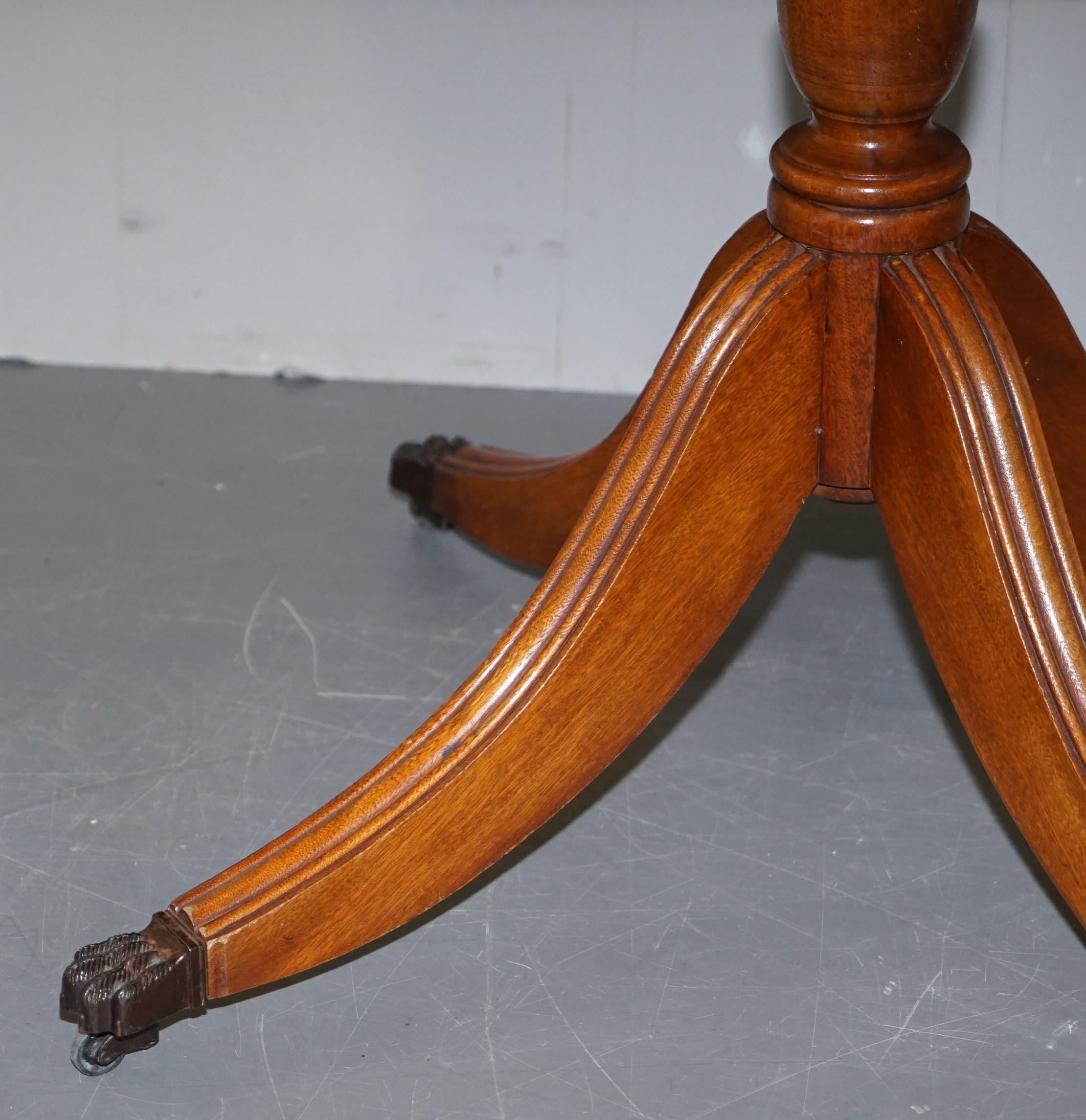 Stunning Burr Yew Wood Round Tilt-Top Dining or Occasional Centre Table Patina For Sale 5