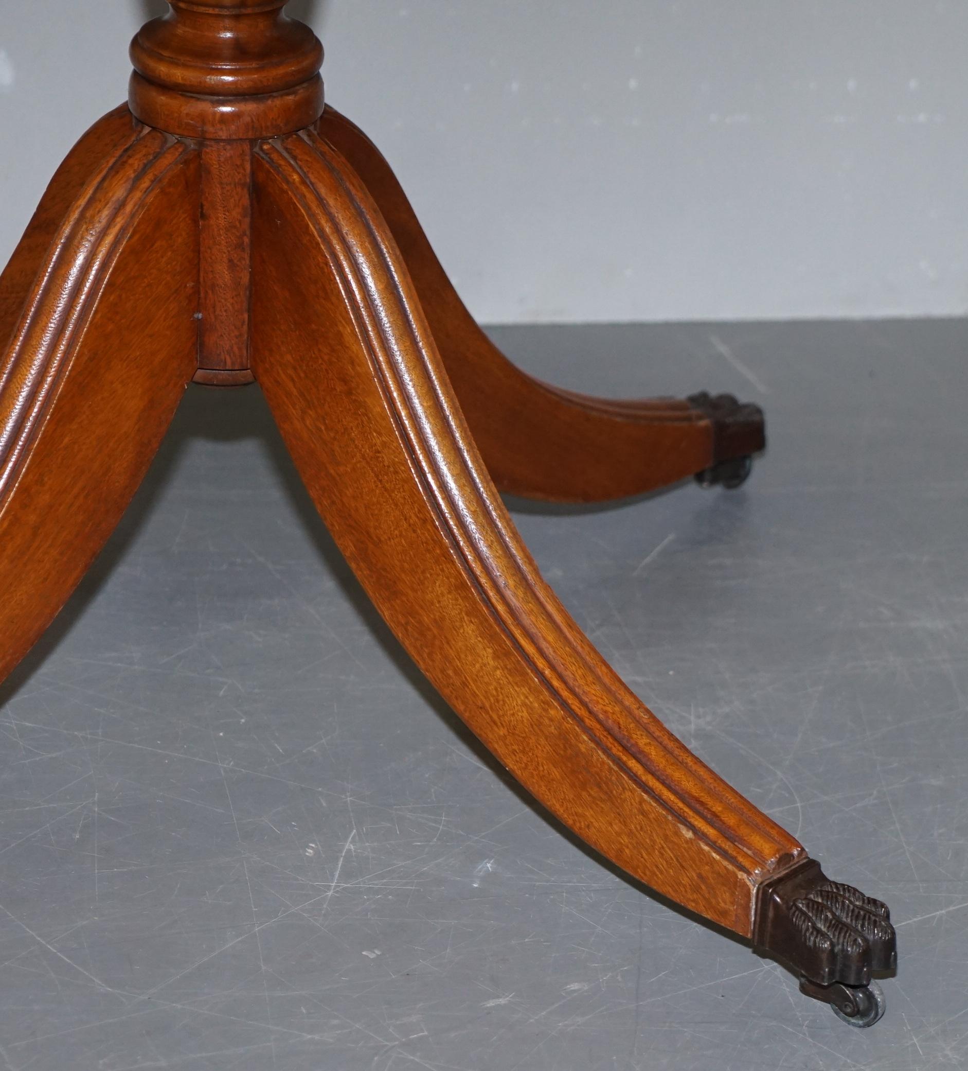 Stunning Burr Yew Wood Round Tilt-Top Dining or Occasional Centre Table Patina For Sale 7