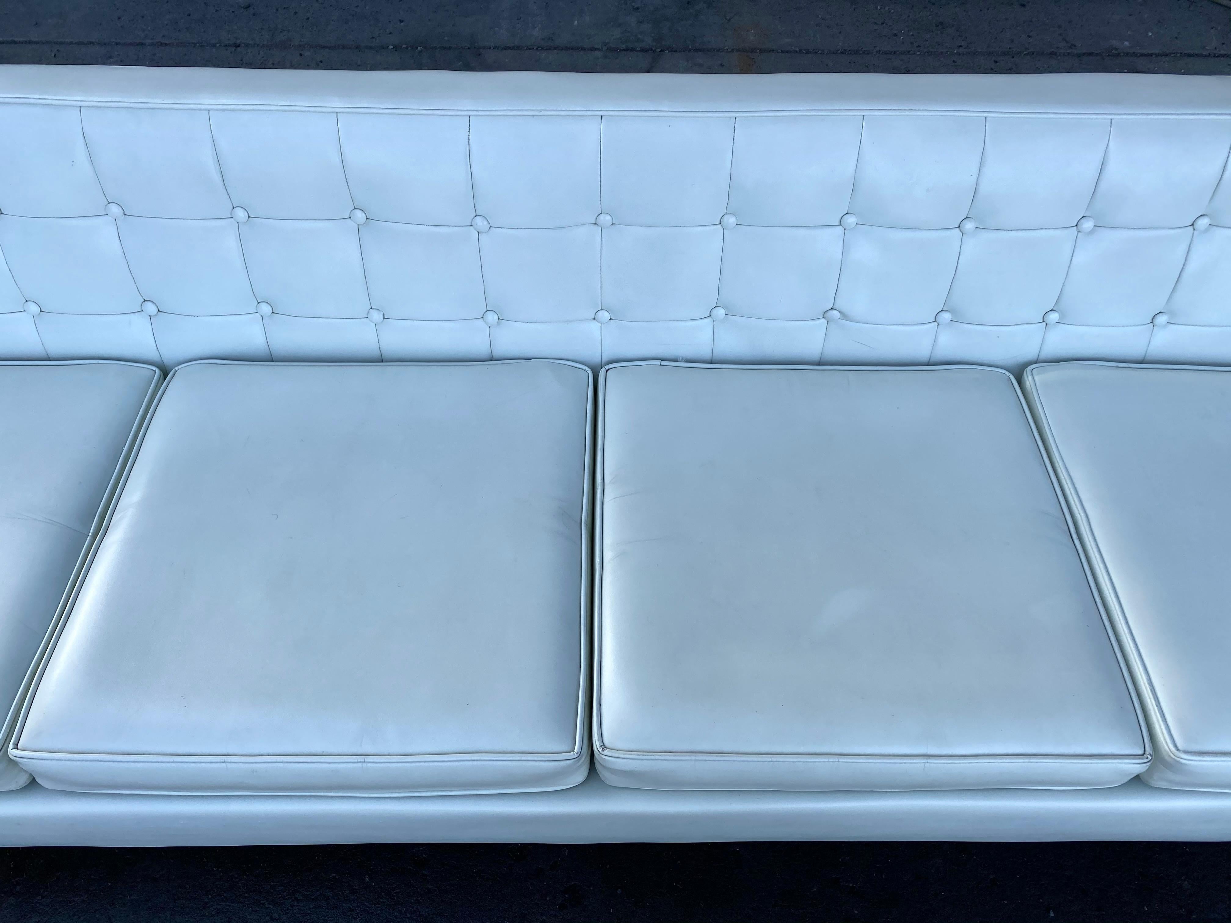 Stunning Button Tufted 4-Seat Sofa by Milo Baughman for Thayer Coggen In Good Condition In Buffalo, NY
