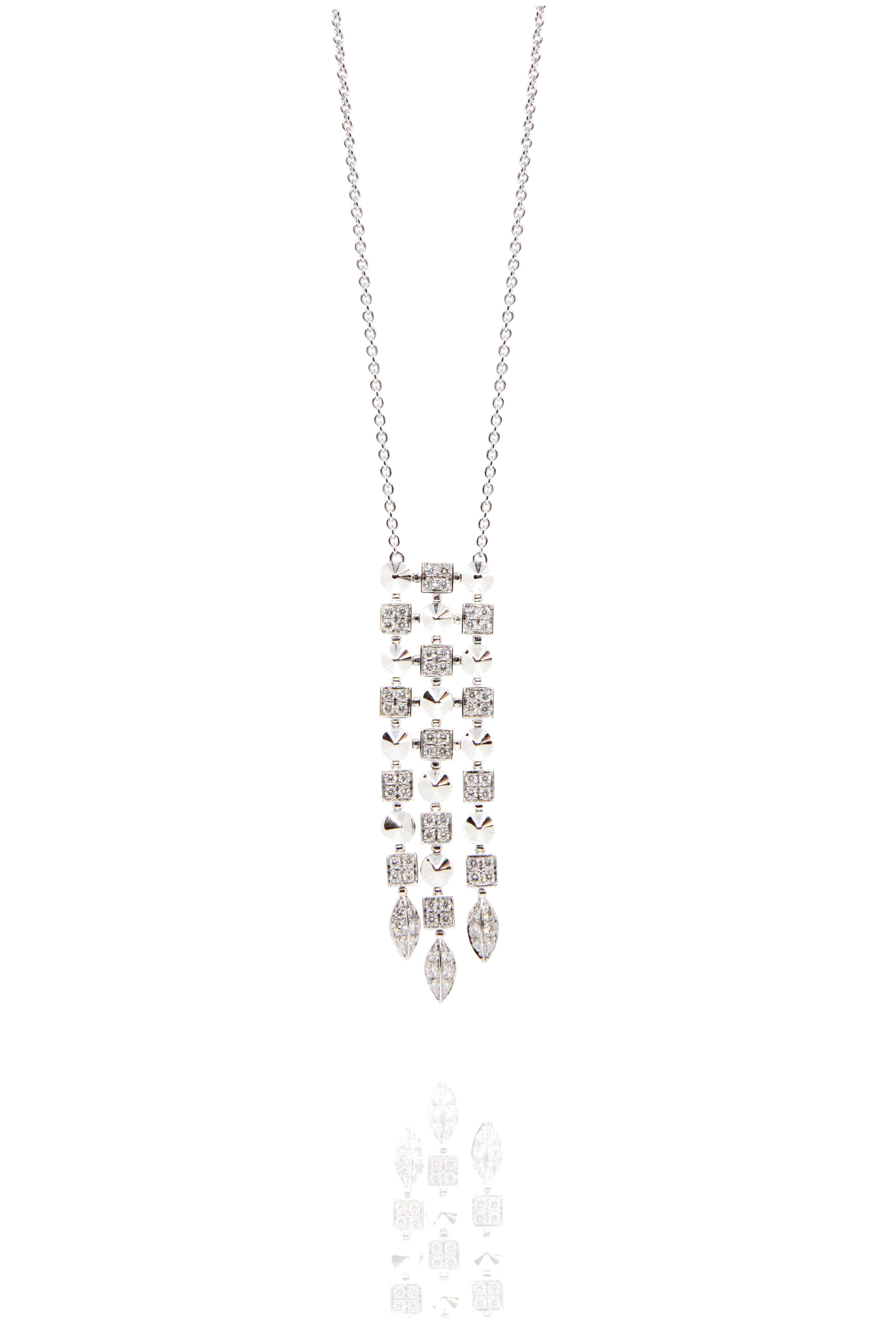 Brilliant Cut Stunning Bvlgari 18 Karat White Gold Diamond Pendant Chain Necklace For Sale