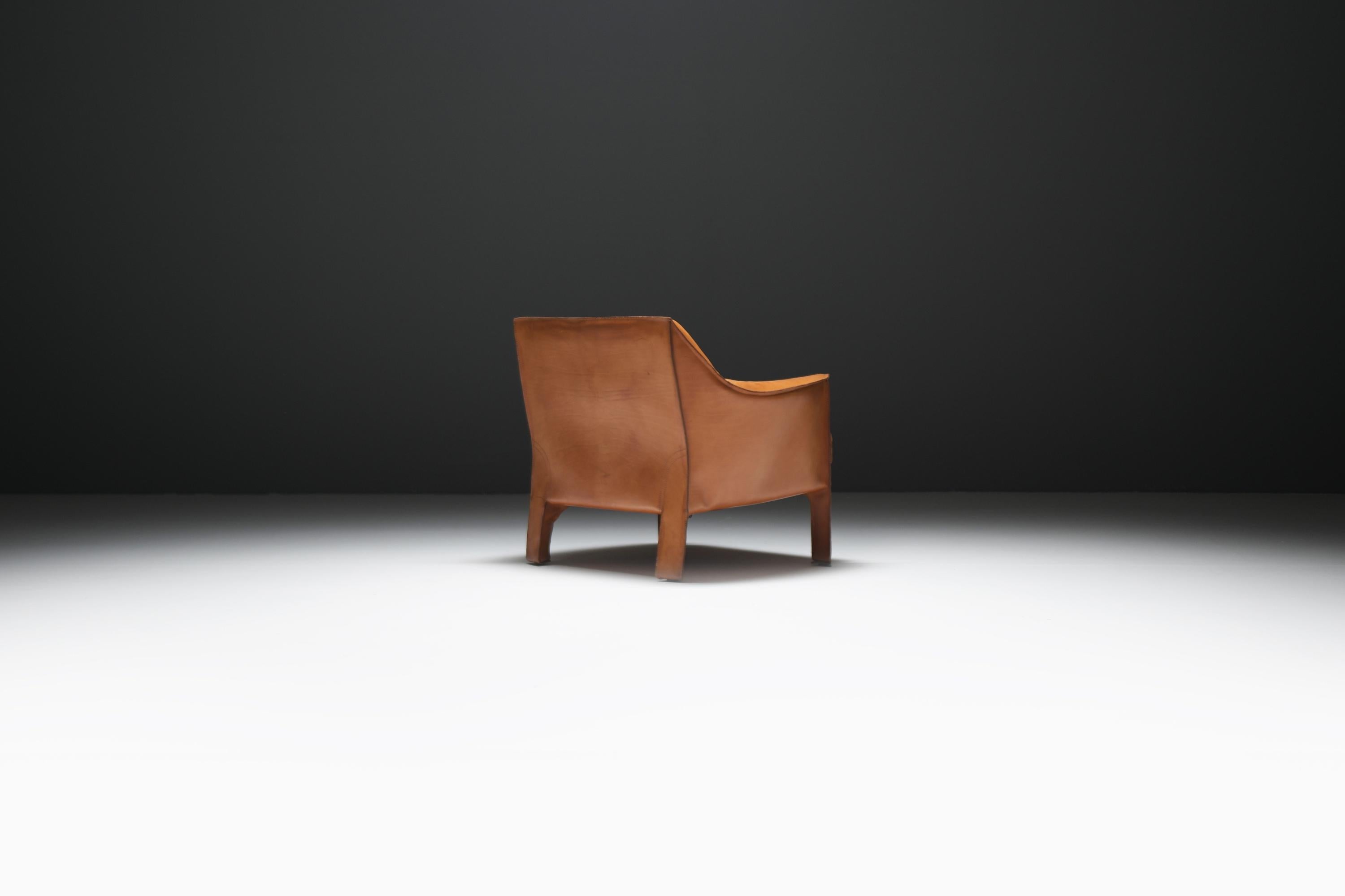 XX secolo Splendida sedia Cab 415 in pelle naturale cognac - Mario Bellini - Cassina Italy in vendita