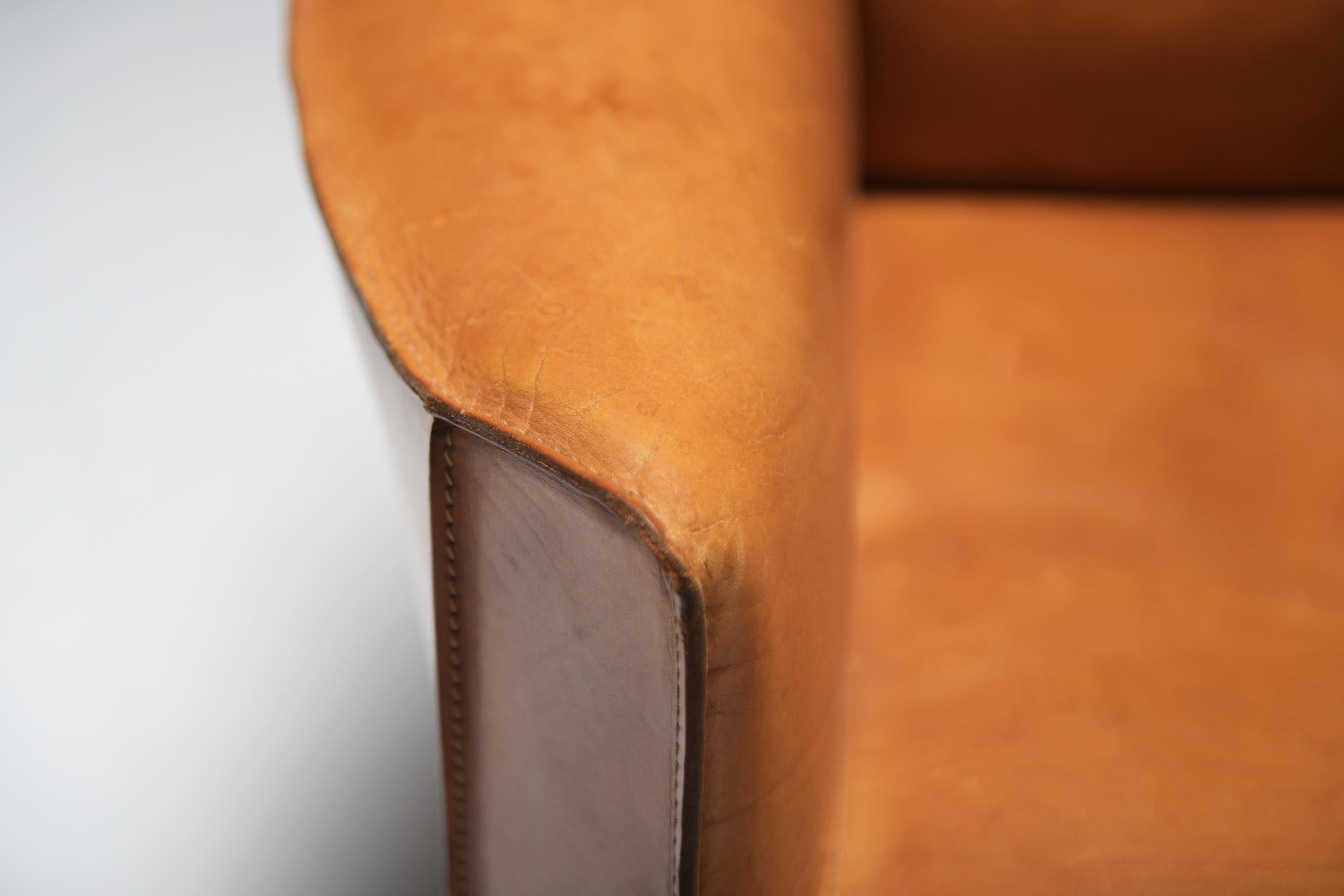 Pelle Splendida sedia Cab 415 in pelle naturale cognac - Mario Bellini - Cassina Italy in vendita