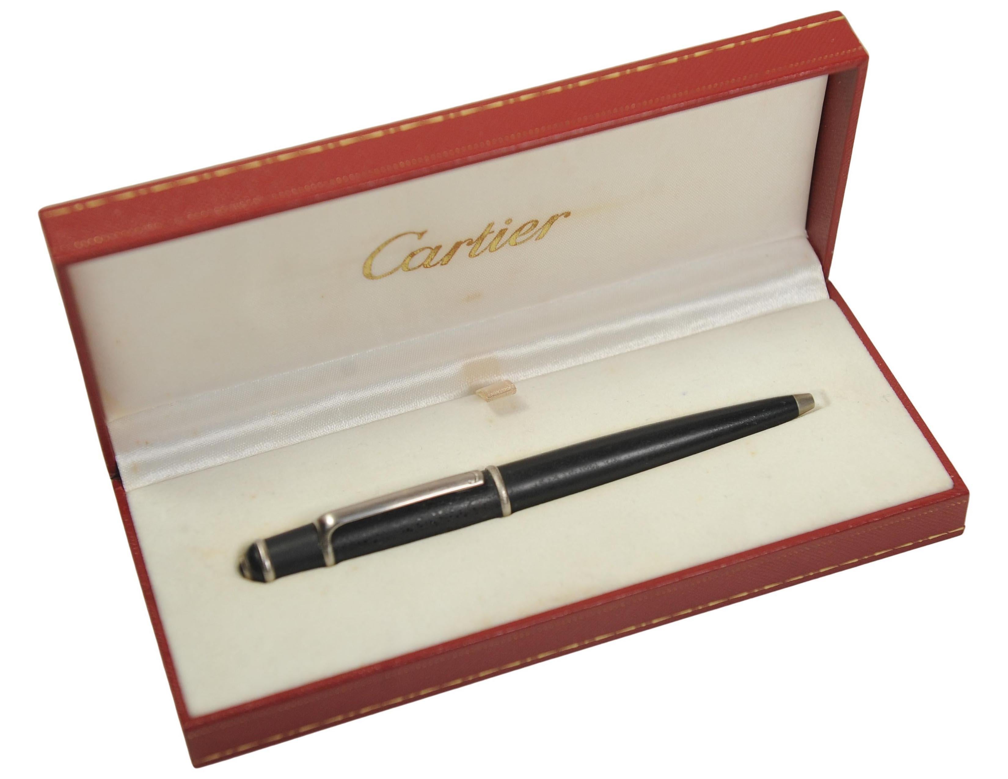 Atemberaubende Cartier Diabolo schwarzem Harz Stift Platinfassungen & Cabochon Finish Boxed (Französisch) im Angebot