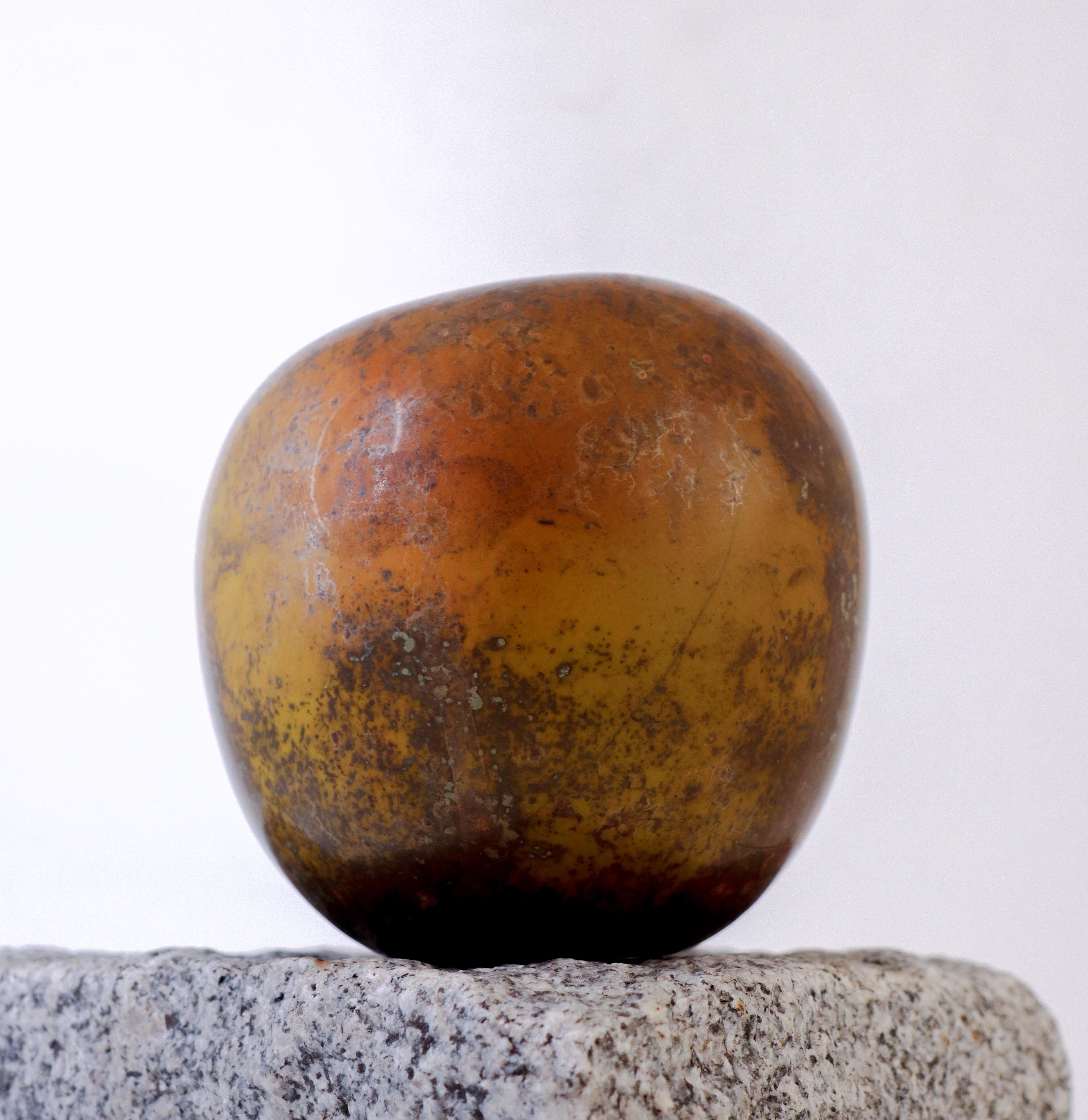 Stunning Ceramic Apple - Hans Hedberg, Biot 9