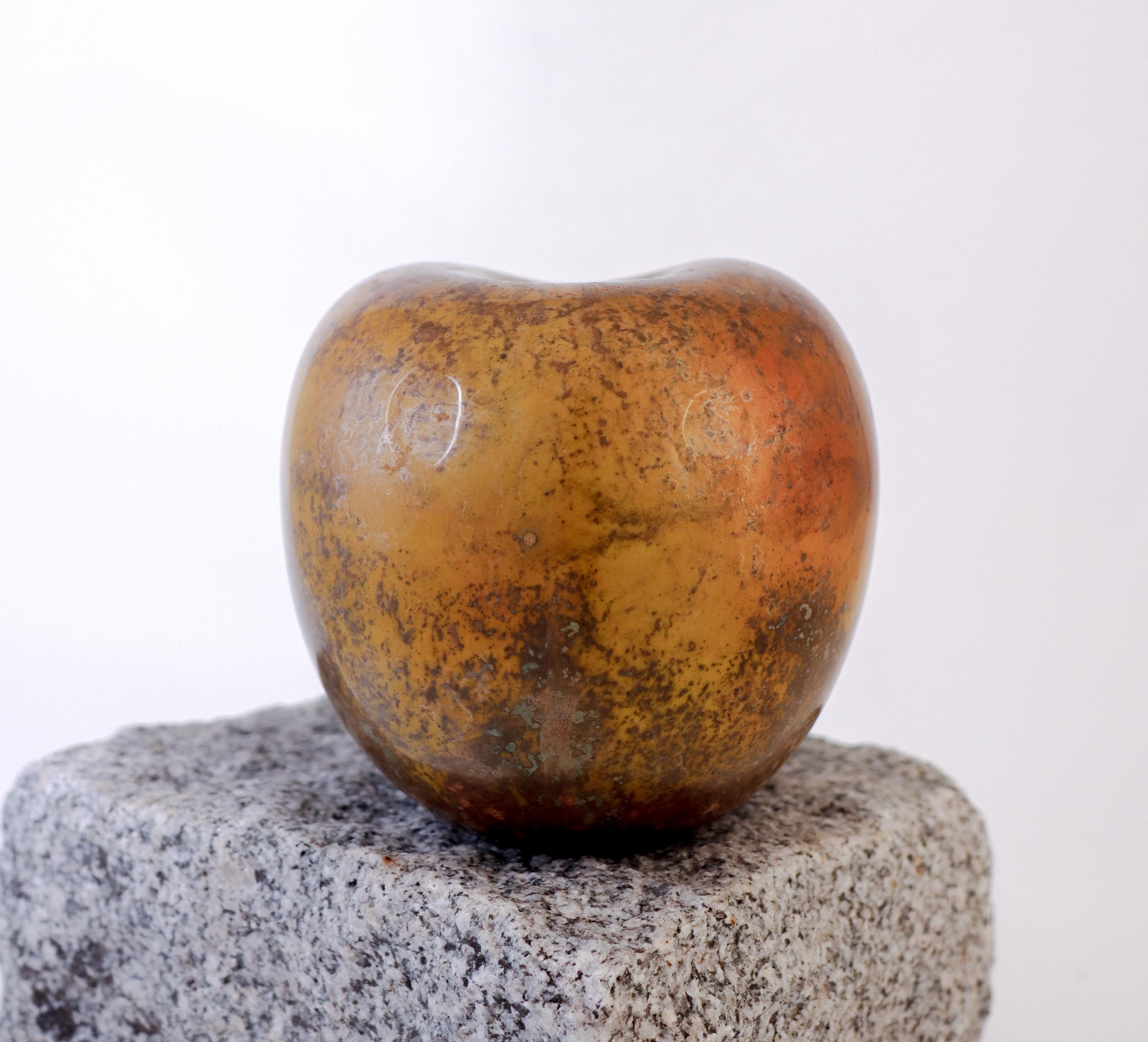 Scandinavian Modern Stunning Ceramic Apple - Hans Hedberg, Biot