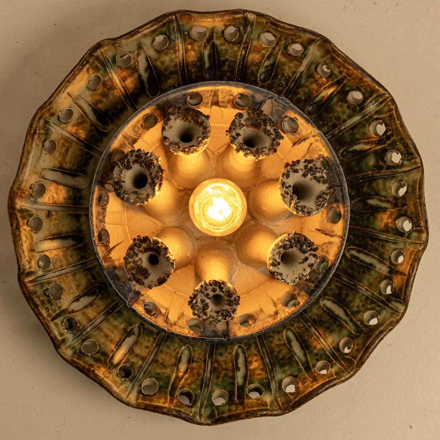 Splendida lampada da parete in ceramica nello stile di Axella, Danimarca 1970 in vendita 4