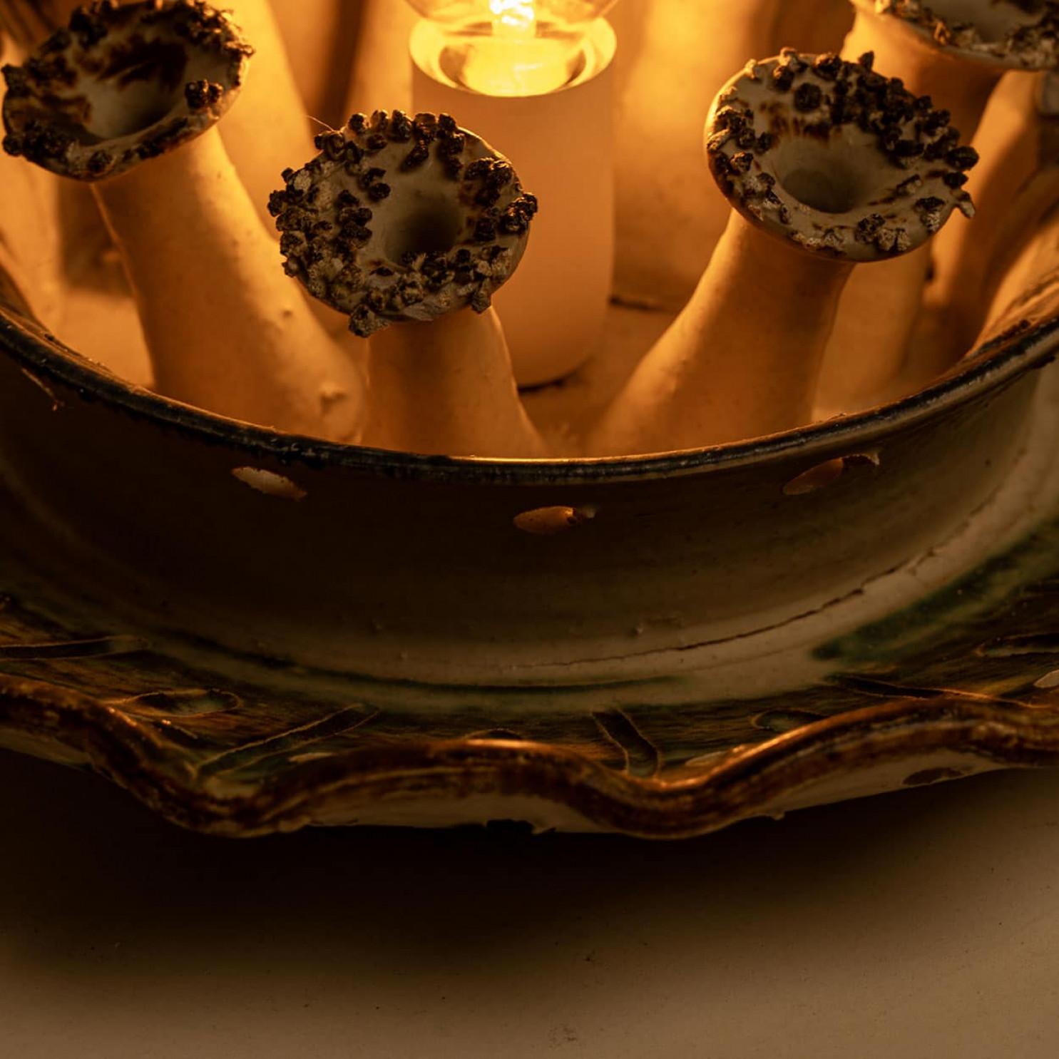 Stunning Ceramic Wall Light in the style of Axella, Denmark 1970 Era espacial en venta