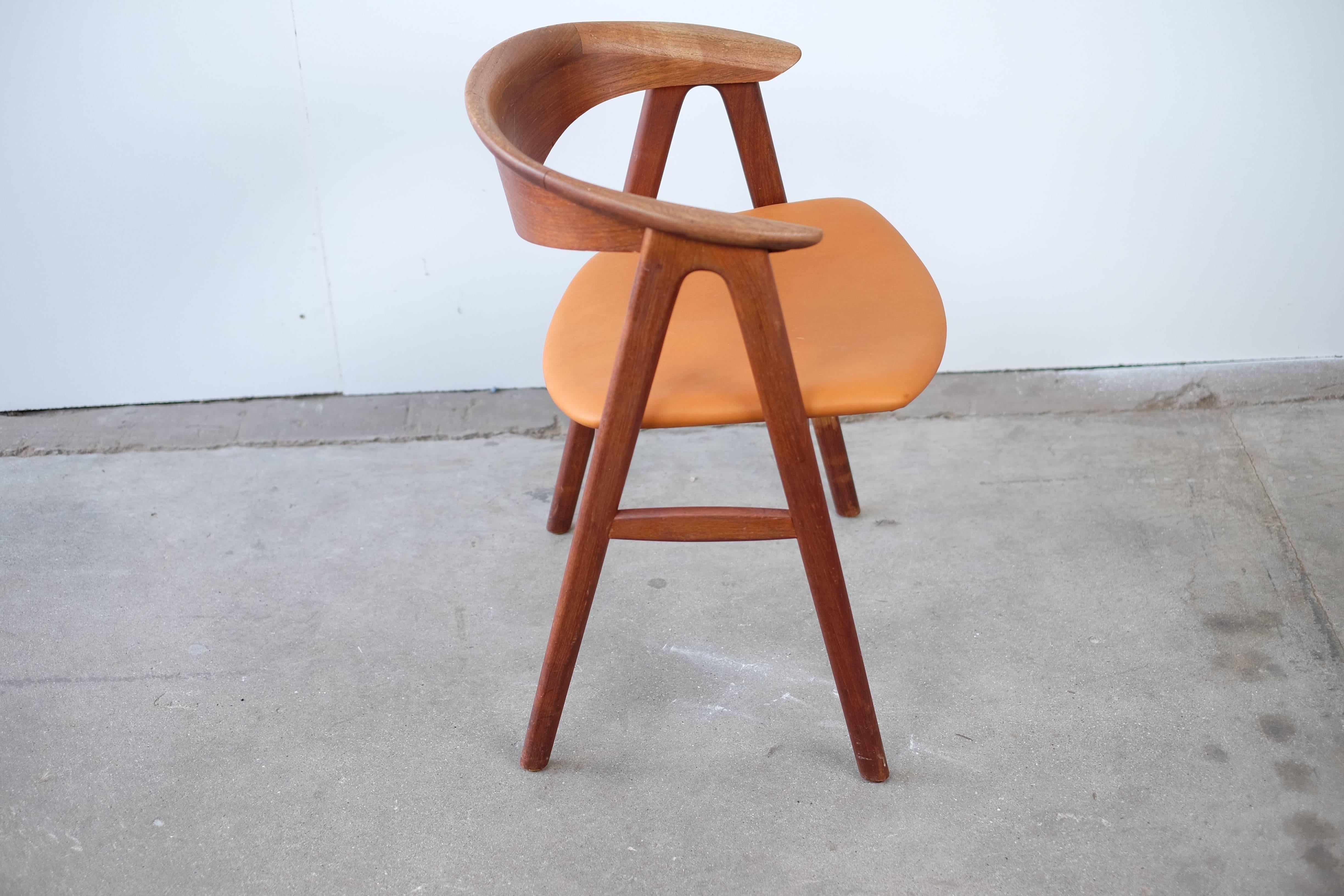 Danish Stunning Chair in Teak, No. 52 by Erik Kirkegaard for Høng Stolefabrik For Sale