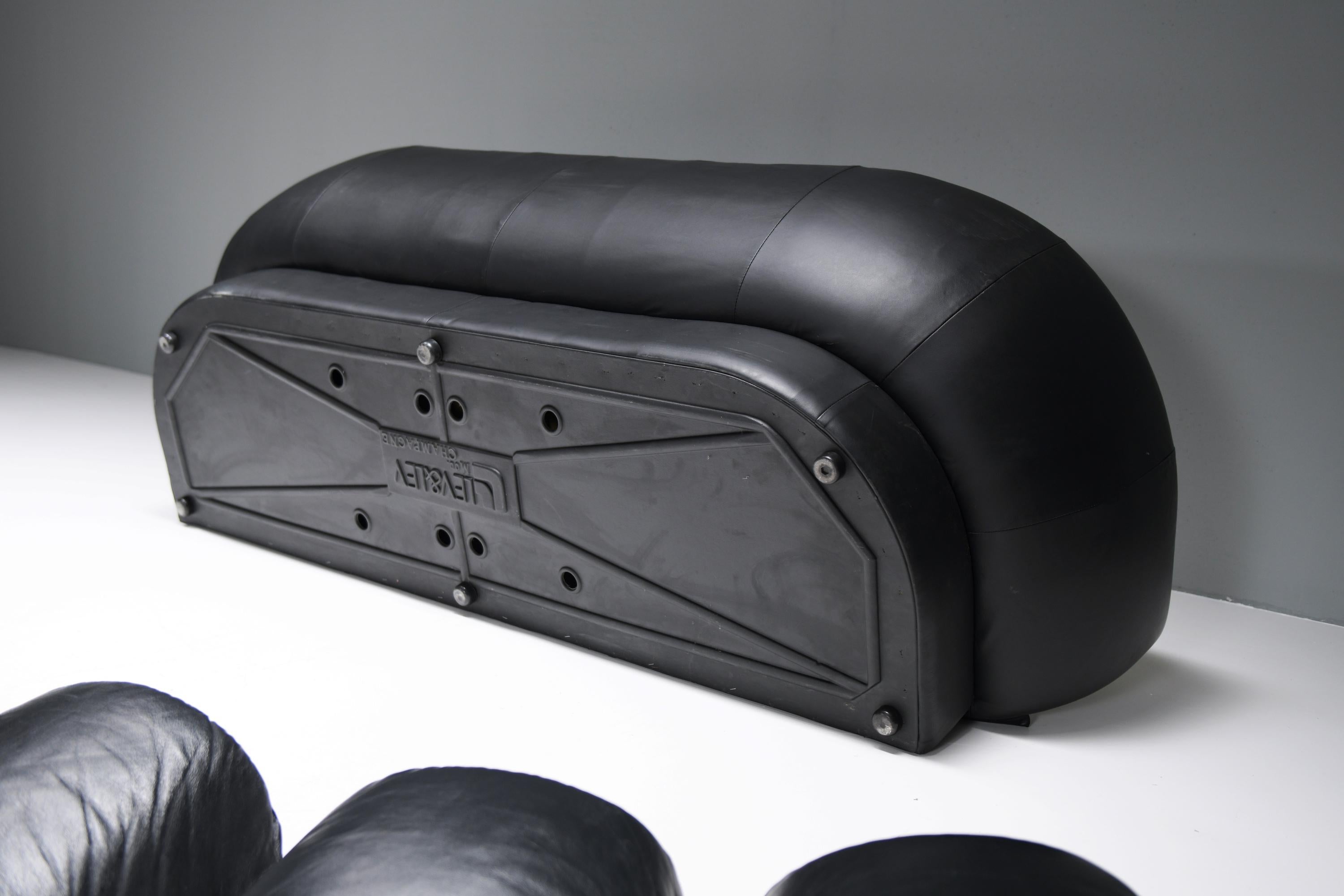 Stunning Champagne sofa in its original black leather by LEV & LEV Italy For Sale 4