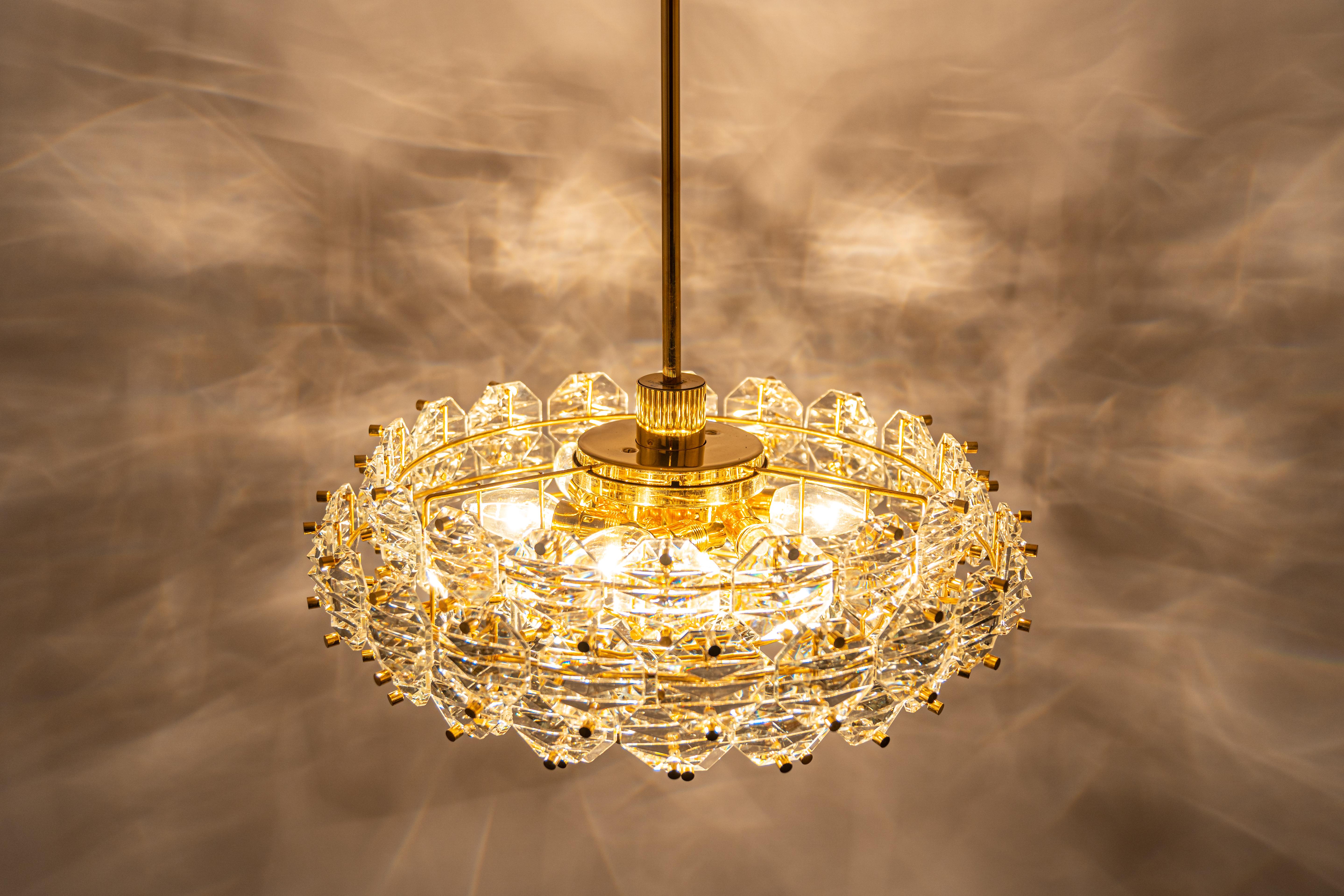 Stunning Chandelier, Brass and Crystal Glass by Kinkeldey, Germany, 1970s For Sale 5