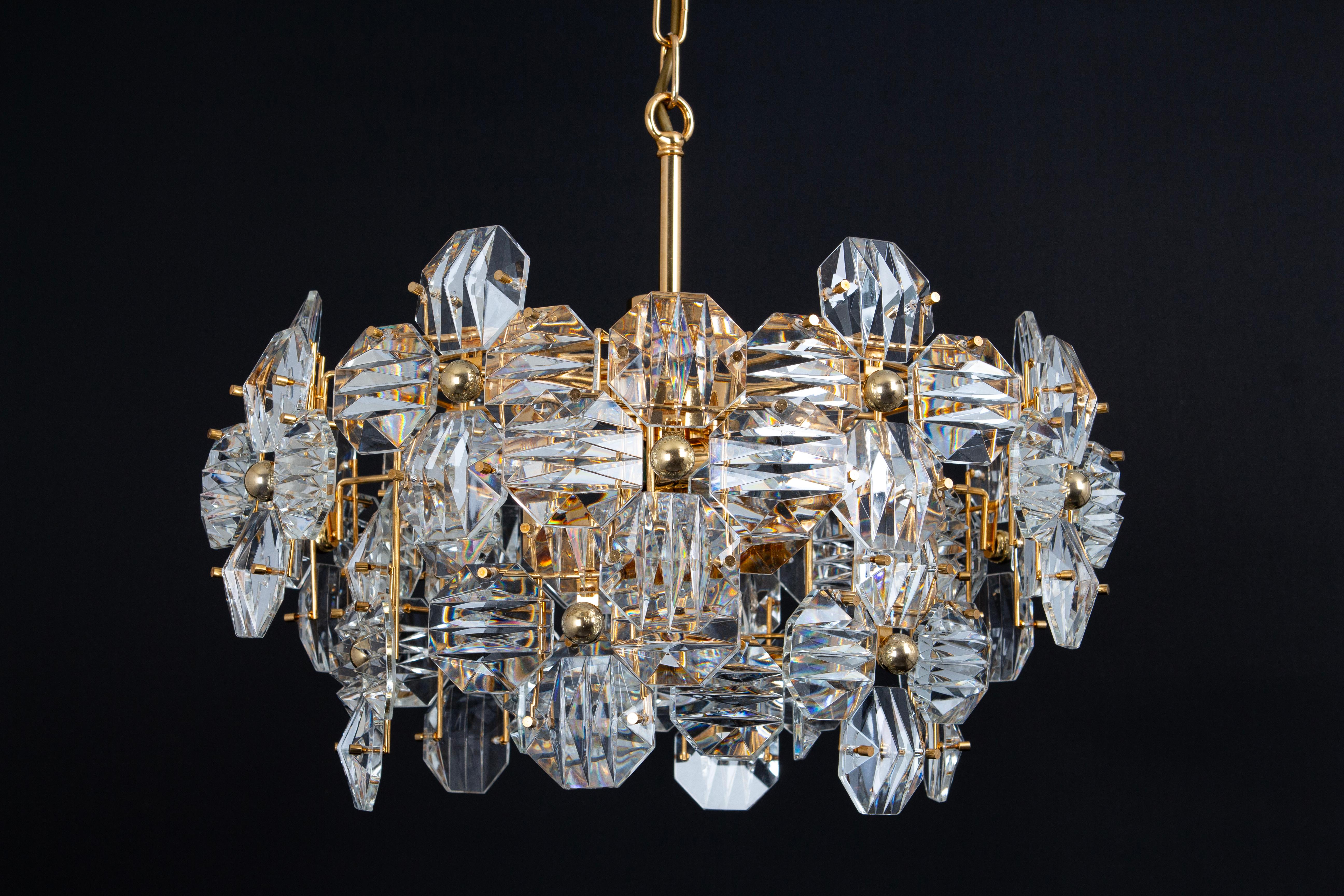 1 of 2 Stunning Chandelier, Brass and Crystal Glass by Kinkeldey, Germany, 1970s For Sale 7