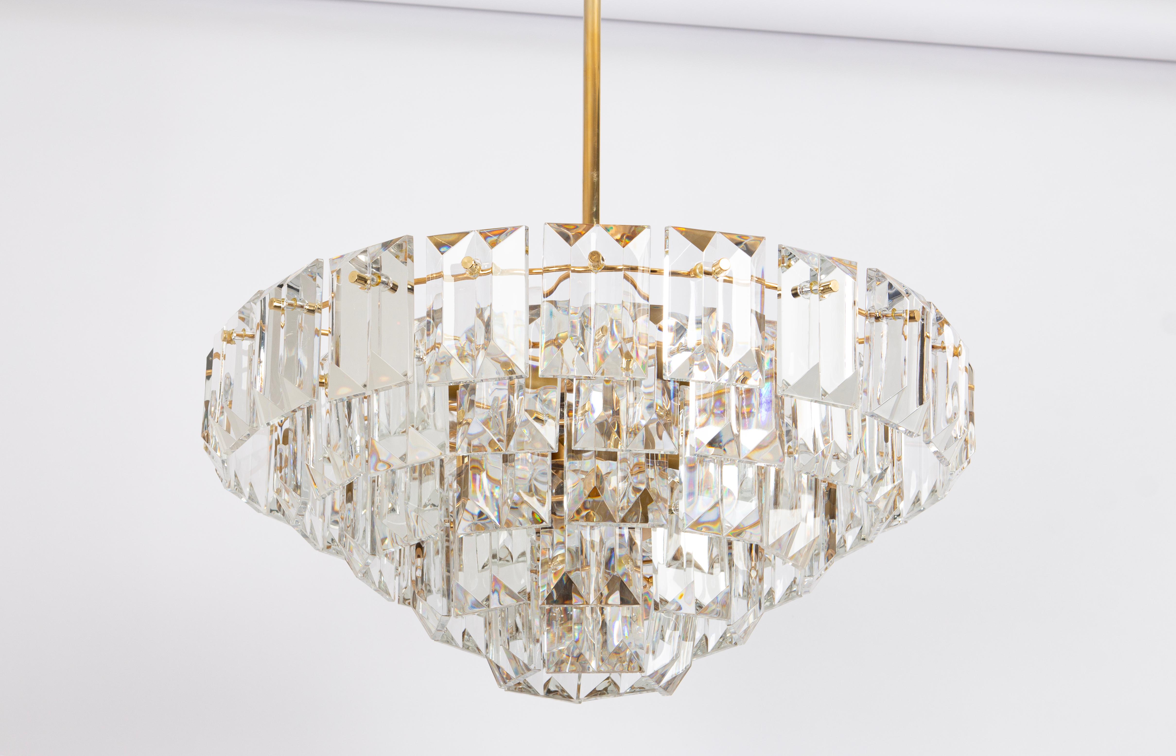 Mid-Century Modern Stunning Chandelier, Brass and Crystal Glass by Kinkeldey, Germany, 1970s For Sale