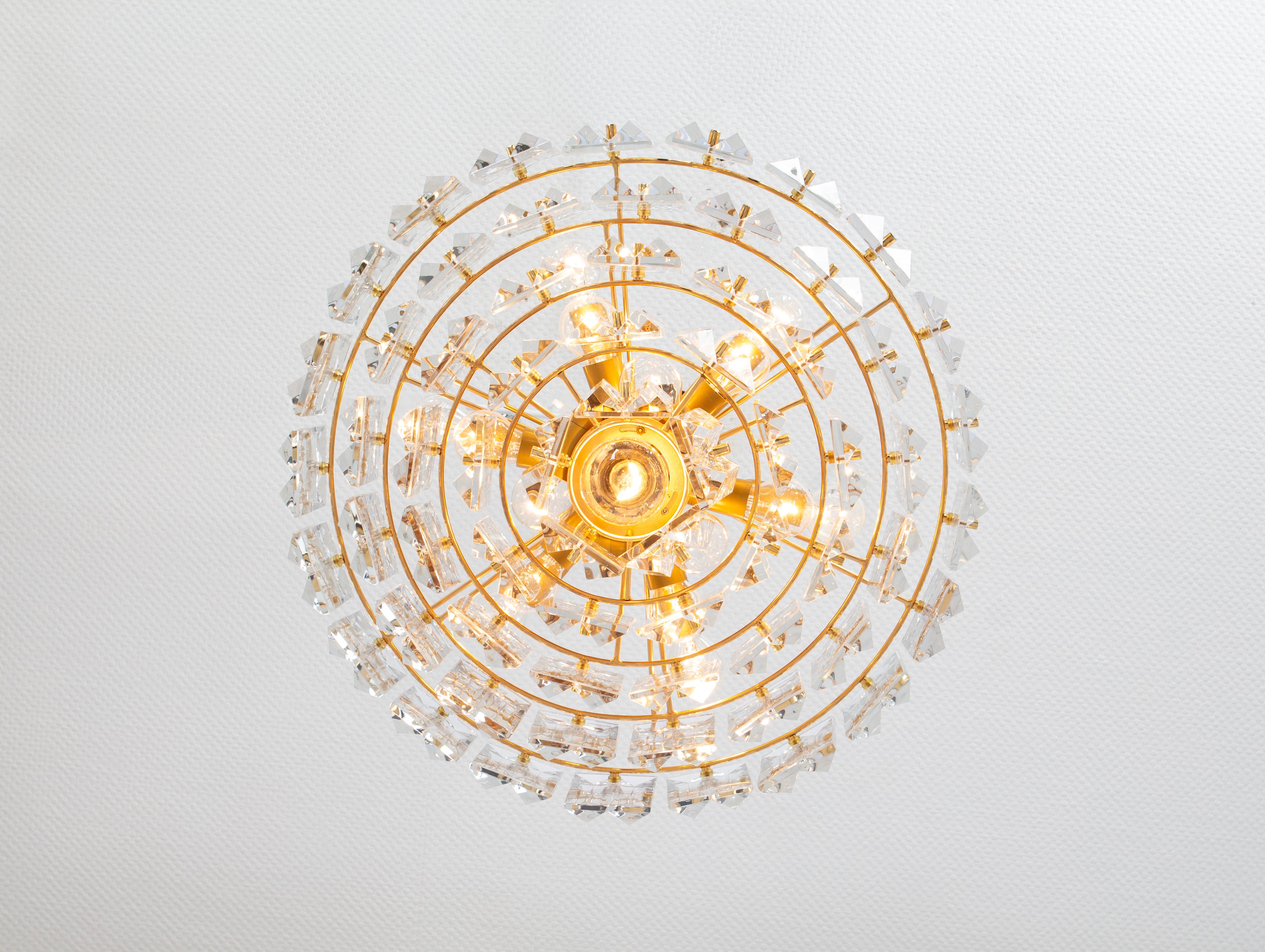 Stunning Chandelier, Brass and Crystal Glass by Kinkeldey, Germany, 1970s For Sale 2