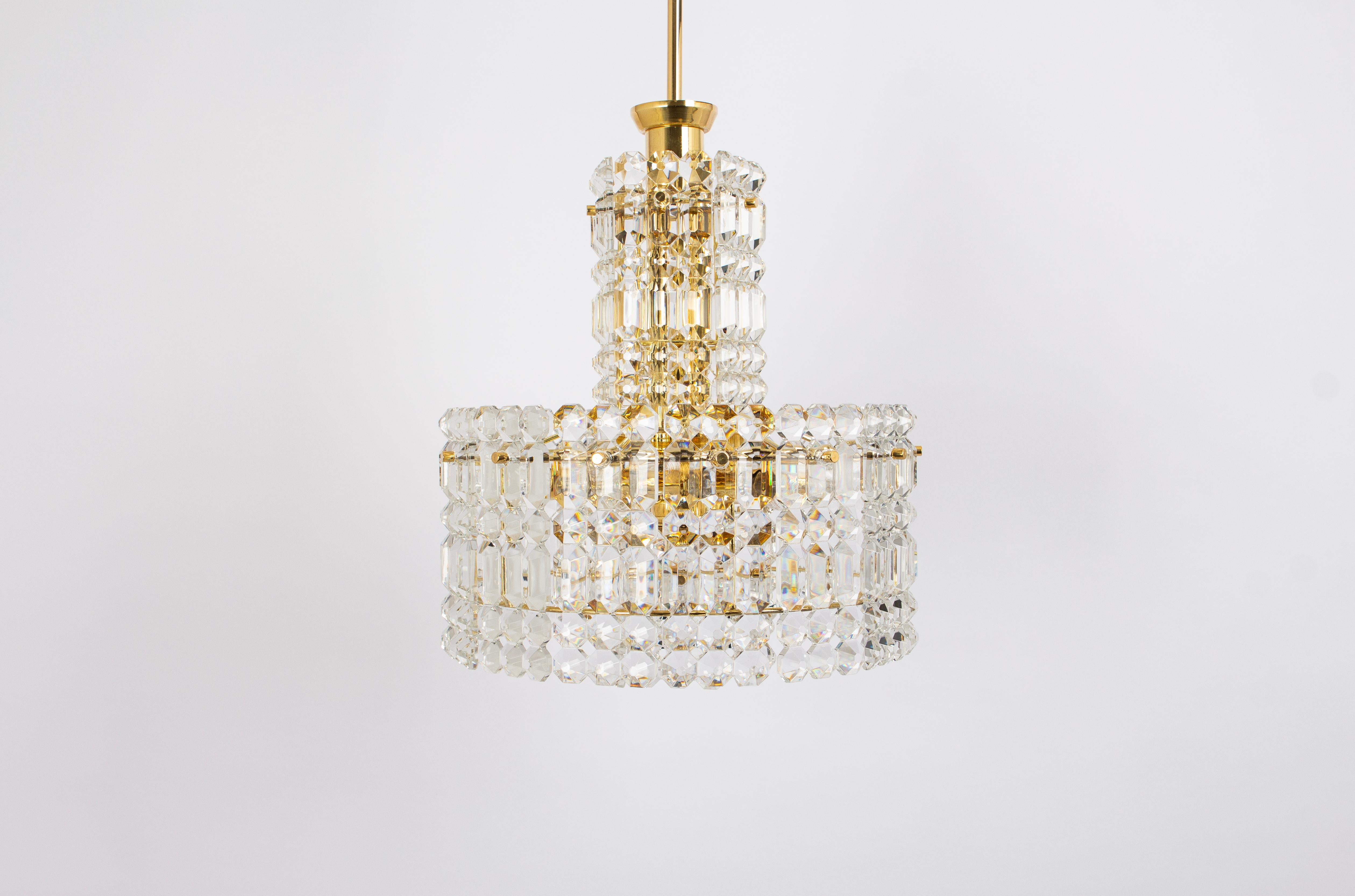 Stunning Chandelier, Brass and Crystal Glass by Kinkeldey, Germany, 1970s For Sale 3