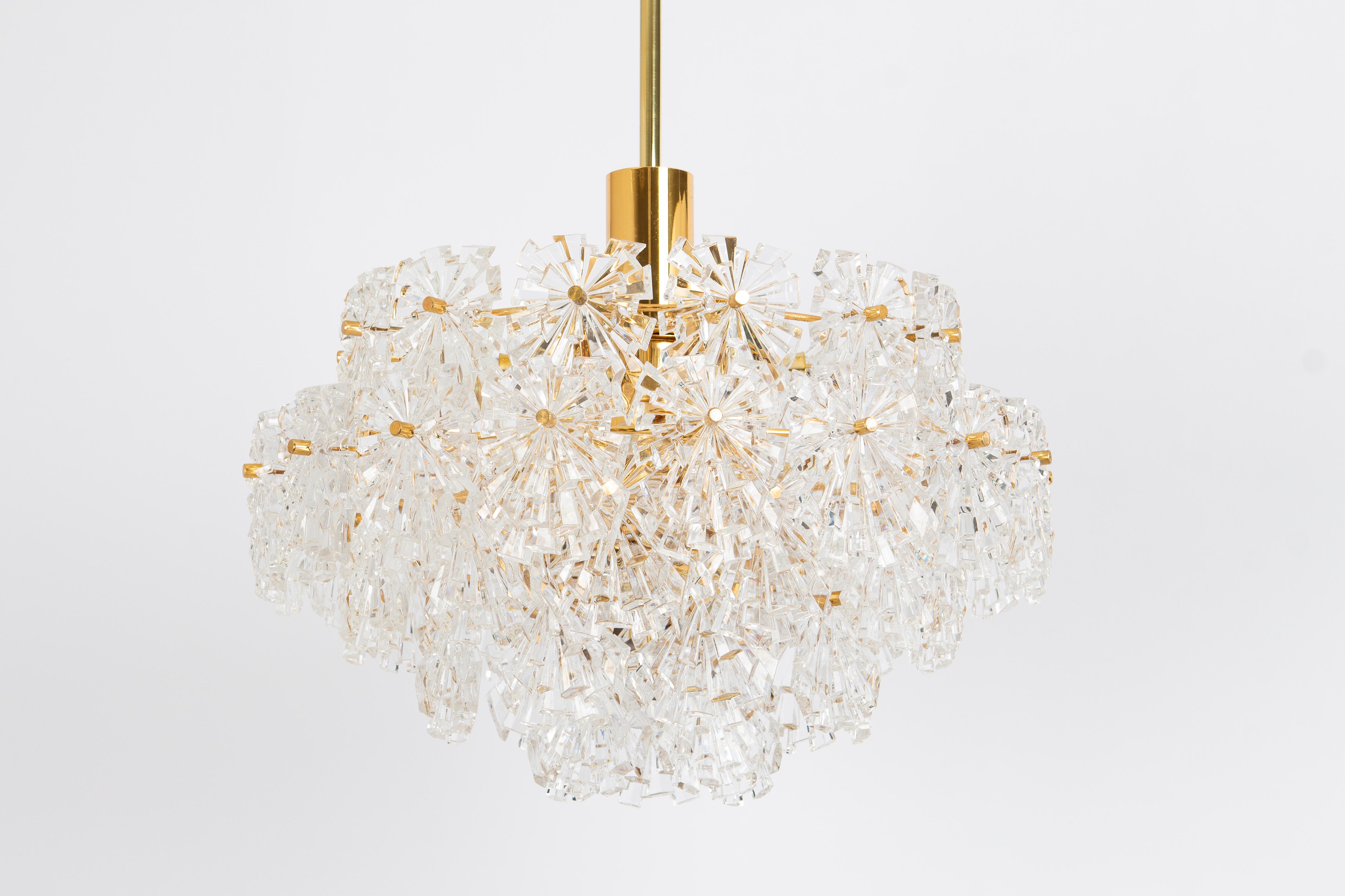 Mid-Century Modern Stunning Chandelier, Brass and Crystal Glass, Kinkeldey, Germany, 1970s For Sale