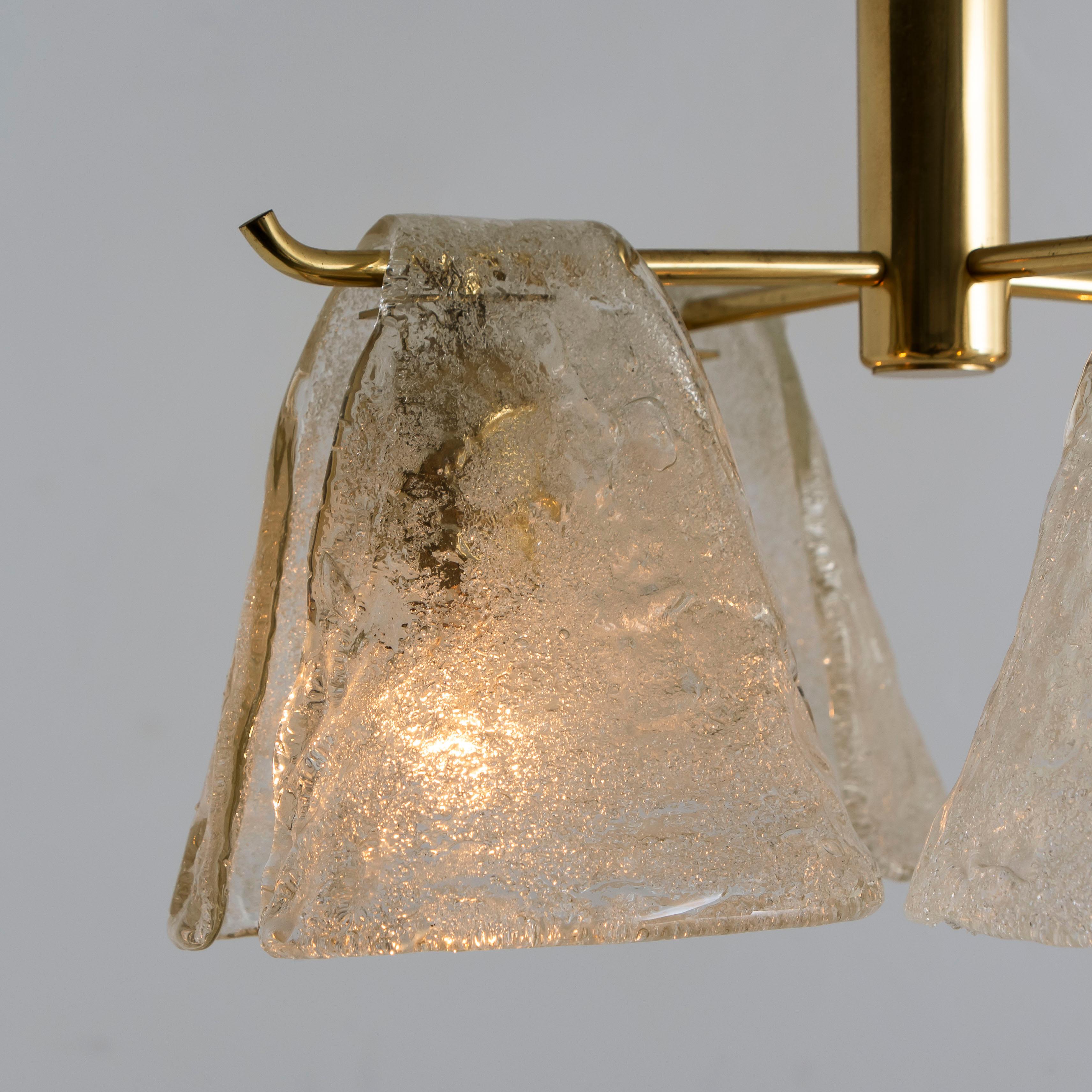 Stunning Chandelier Ice Glass, 1970 In Good Condition For Sale In Rijssen, NL