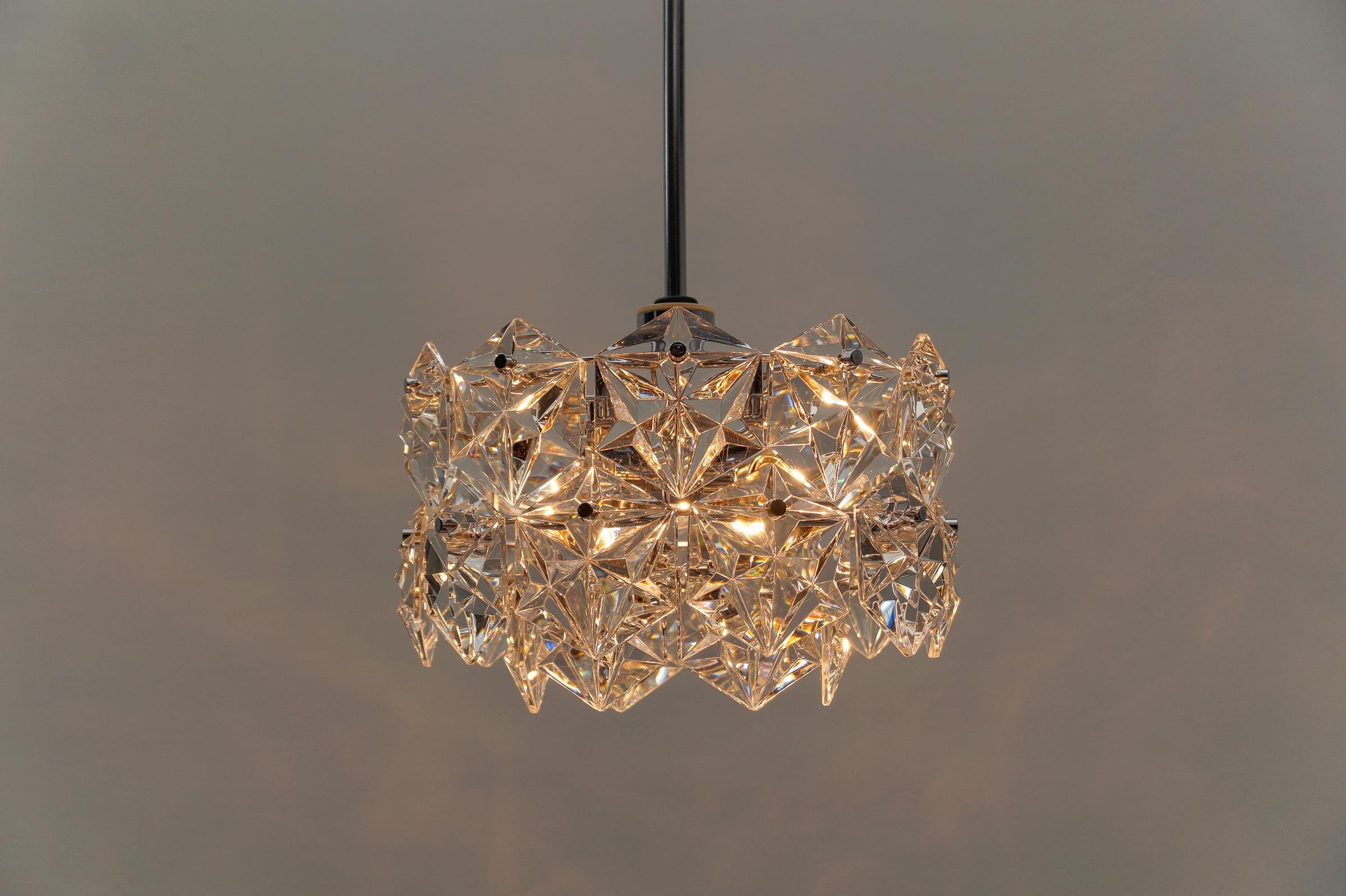 Stunning Chandelier Made of Chrome and Crystal Glass by Kinkeldey, 1970s Germany In Good Condition For Sale In Nürnberg, Bayern