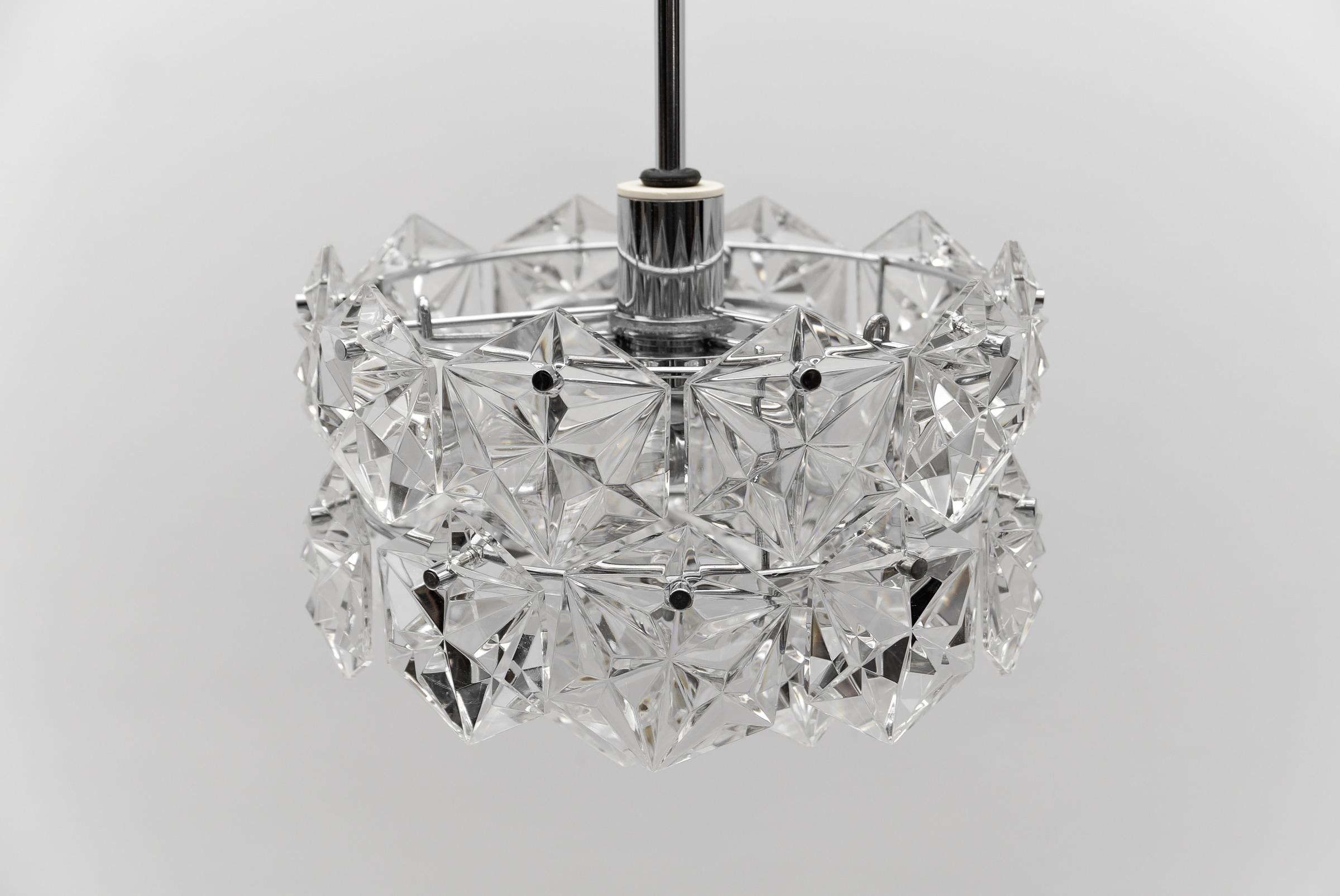 Stunning Chandelier Made of Chrome and Crystal Glass by Kinkeldey, 1970s Germany For Sale 2