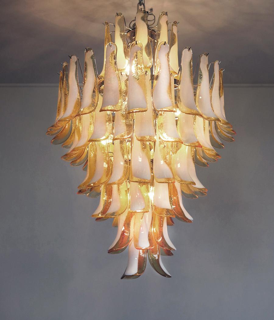 Stunning Chandelier Mazzega Murano, Italy, 85 Caramel Lattimo Glass Petals In Excellent Condition For Sale In Budapest, HU