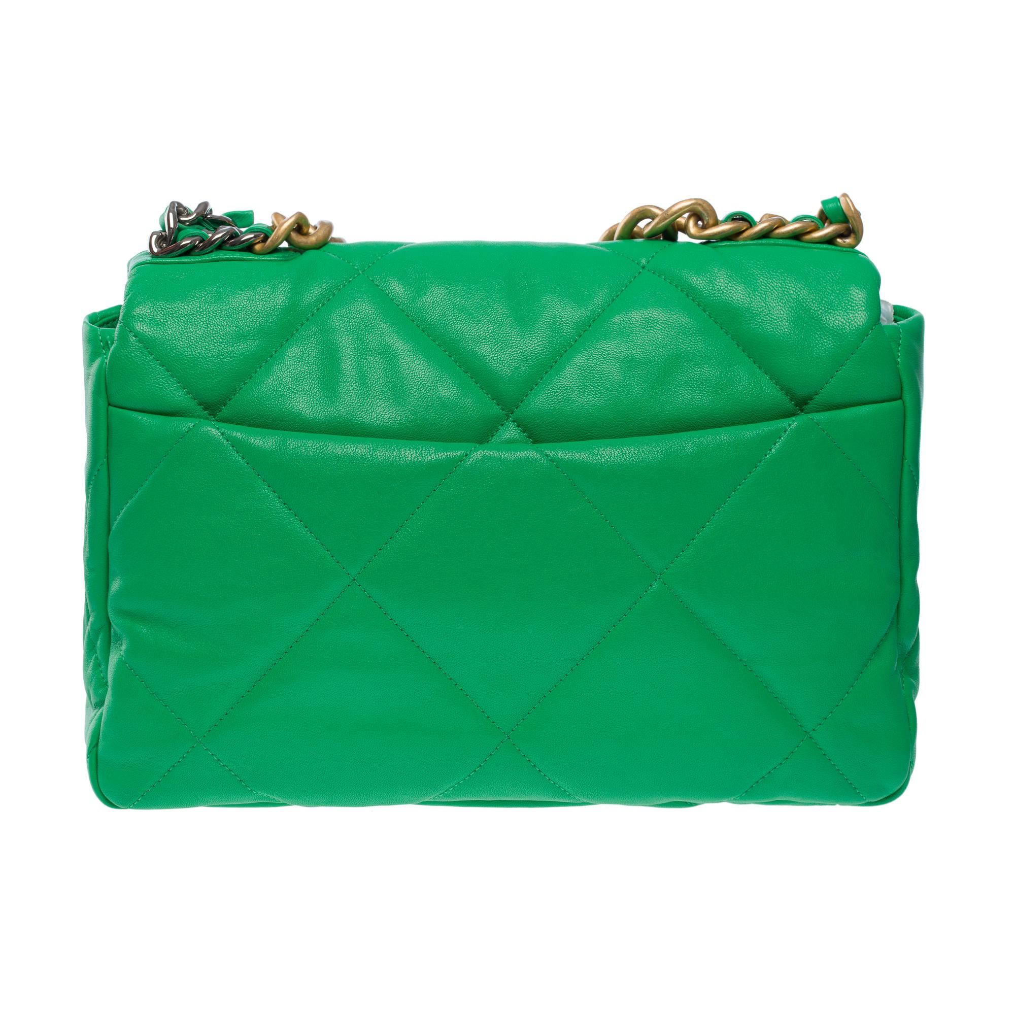 green chanel 19 bag