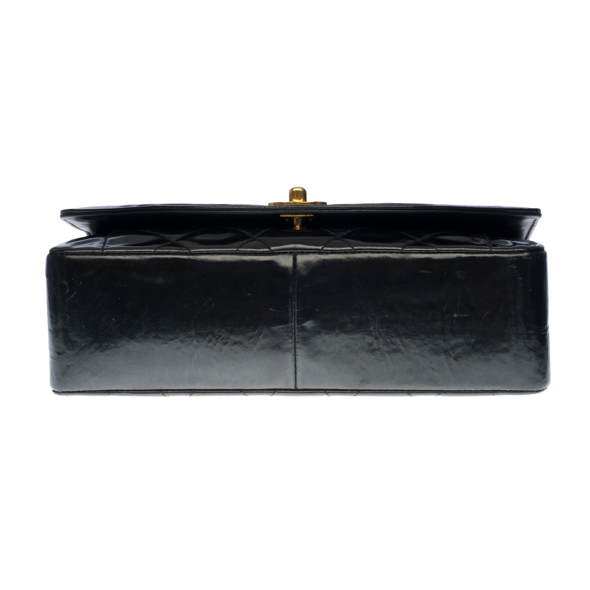 Stunning Chanel Diana Shoulder bag in black quilted patent leather and GHW 5