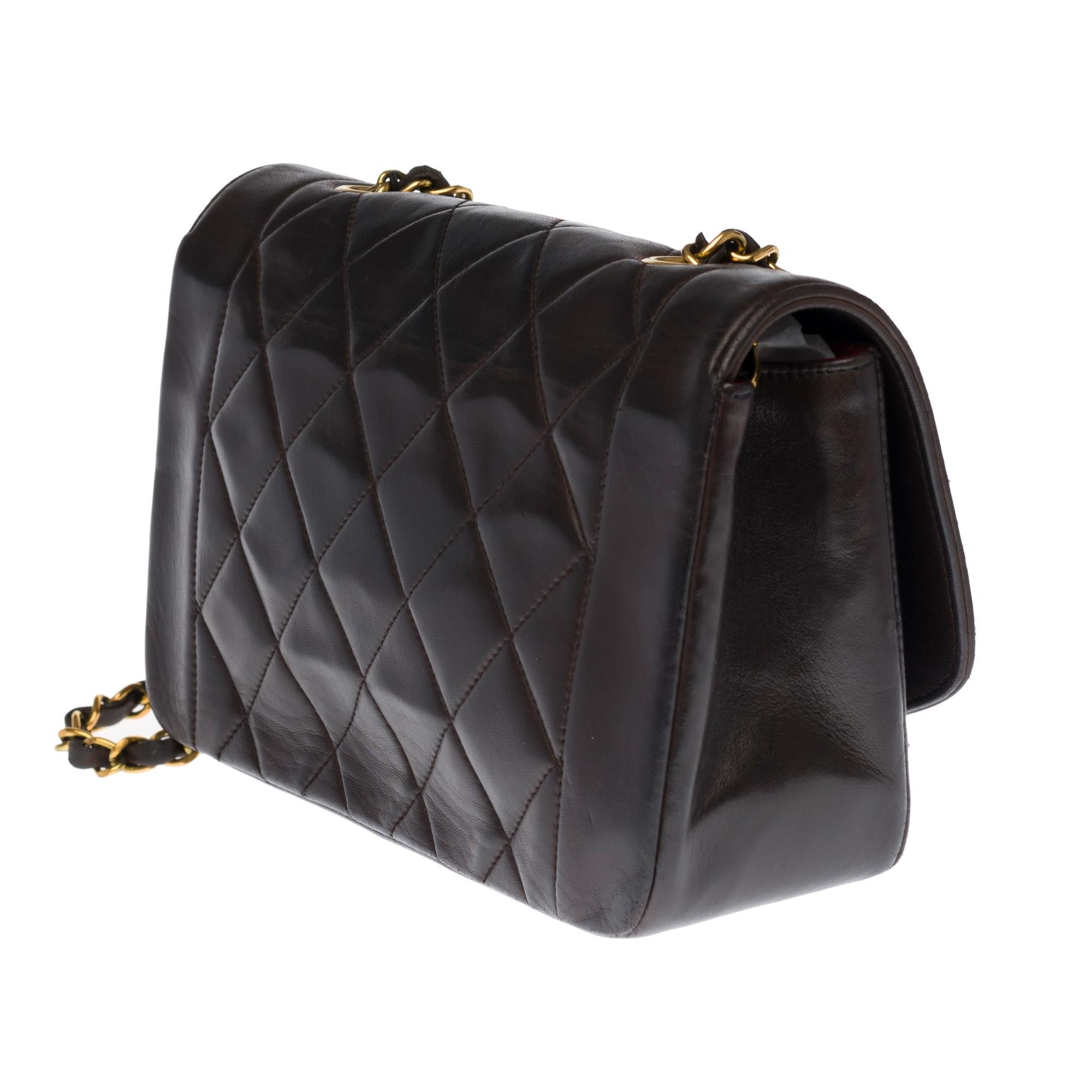 Black Stunning Chanel Diana Shoulder bag in brown quilted leather with gold hardware