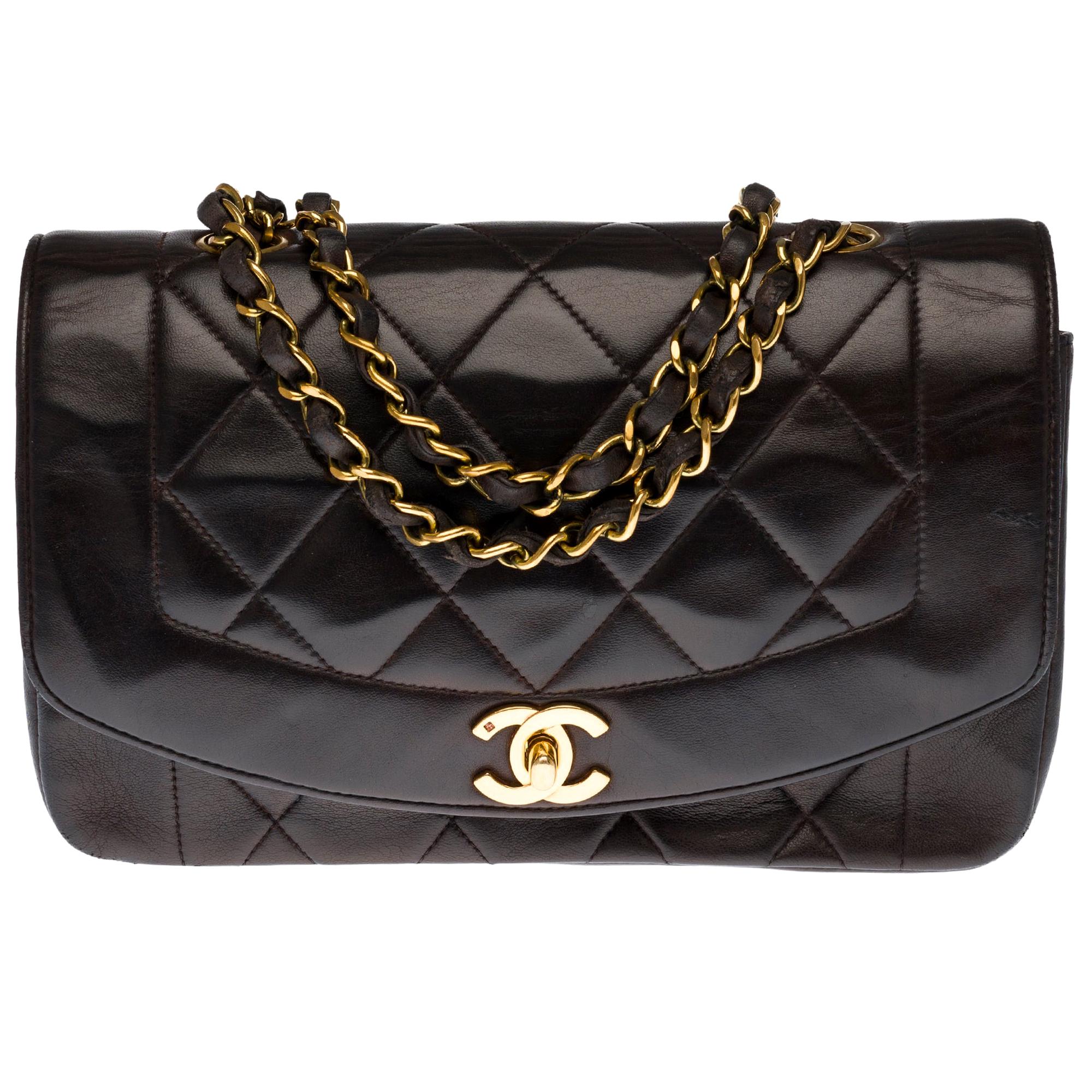 Stunning Chanel Diana Shoulder bag in brown quilted leather with gold hardware