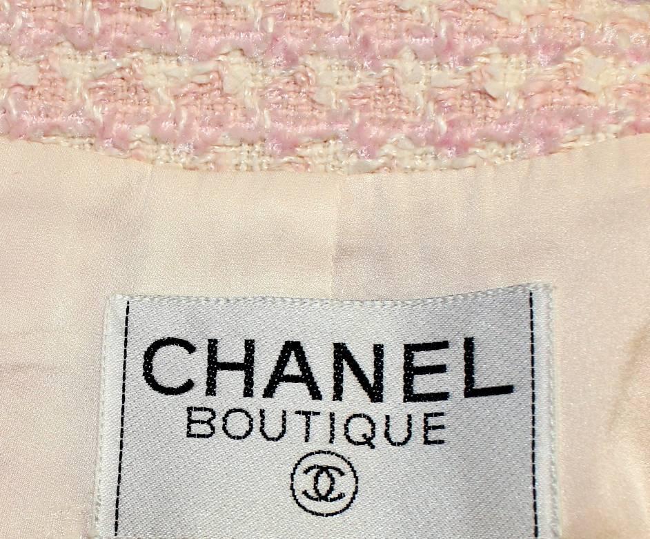 Supberbe CHANEL 1997 Pink Lesage Tweed CC Logo Button Jacket Blazer 42 For Sale 6
