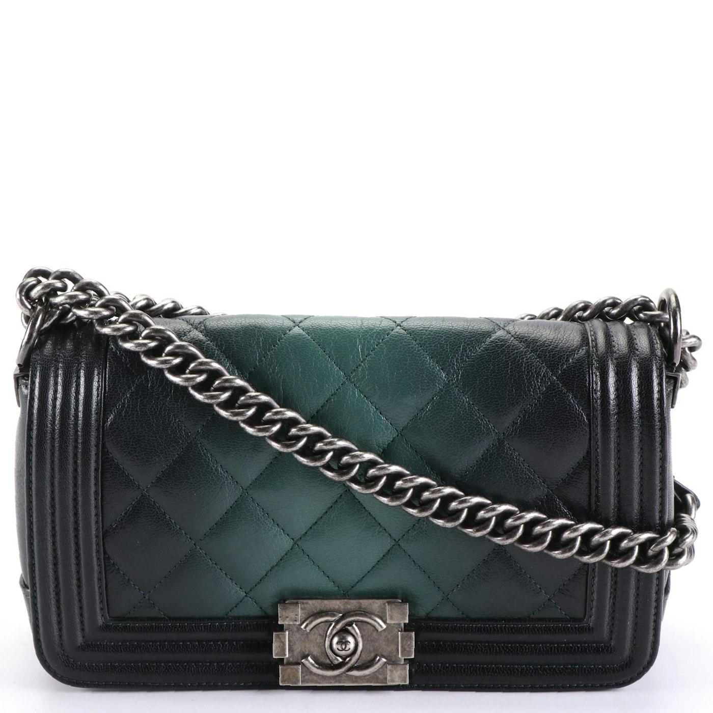 Stunning CHANEL Quilted Leather Medium Chain Boy Bag Purse

Chanel Shoulder Bag
From the 2013-2014 Collection by Karl Lagerfeld
Goat Leather
Antiqued Silver-Tone Hardware
Chain-Link Shoulder Strap
Grosgrain Lining & Single Interior Pocket
Push-Lock