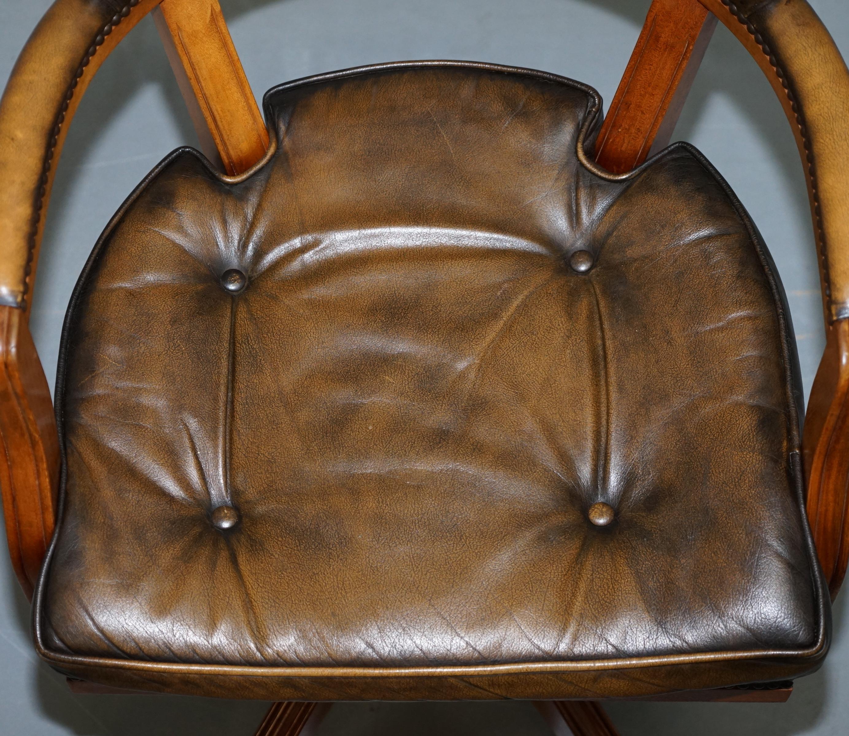 Hand-Crafted Stunning Chesterfield Admirals Court Captains Aged Brown Leather Cushioned Chair