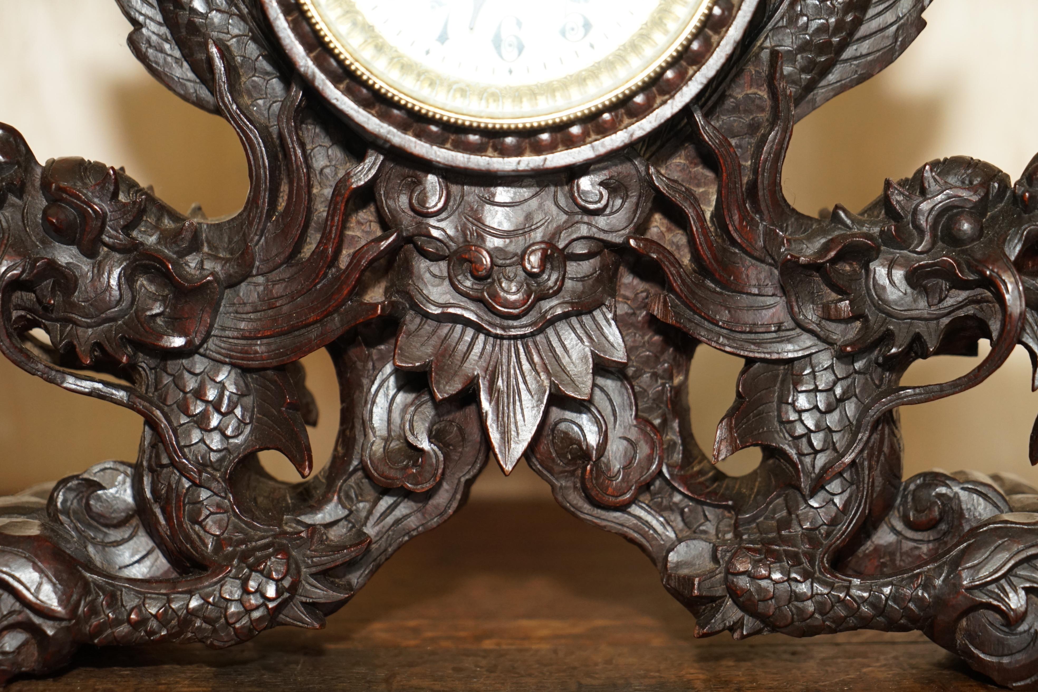 STUNNING CHINESE EXPORT HAND CARVED WOOD DRAGON MANTLE CLOCK & CANDLESTiCKS For Sale 3