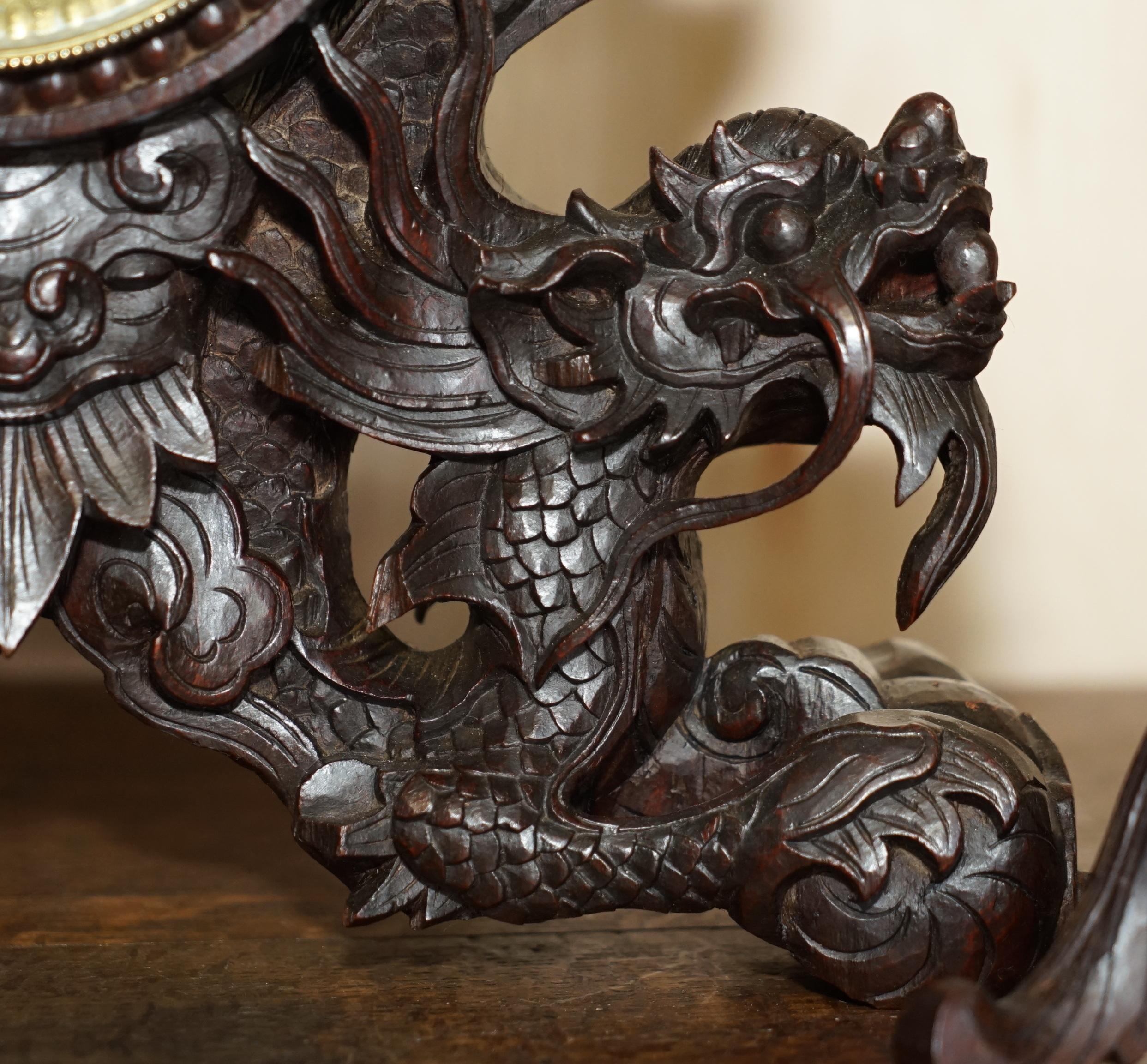 STUNNING CHINESE EXPORT HAND CARVED WOOD DRAGON MANTLE CLOCK & CANDLESTiCKS For Sale 5