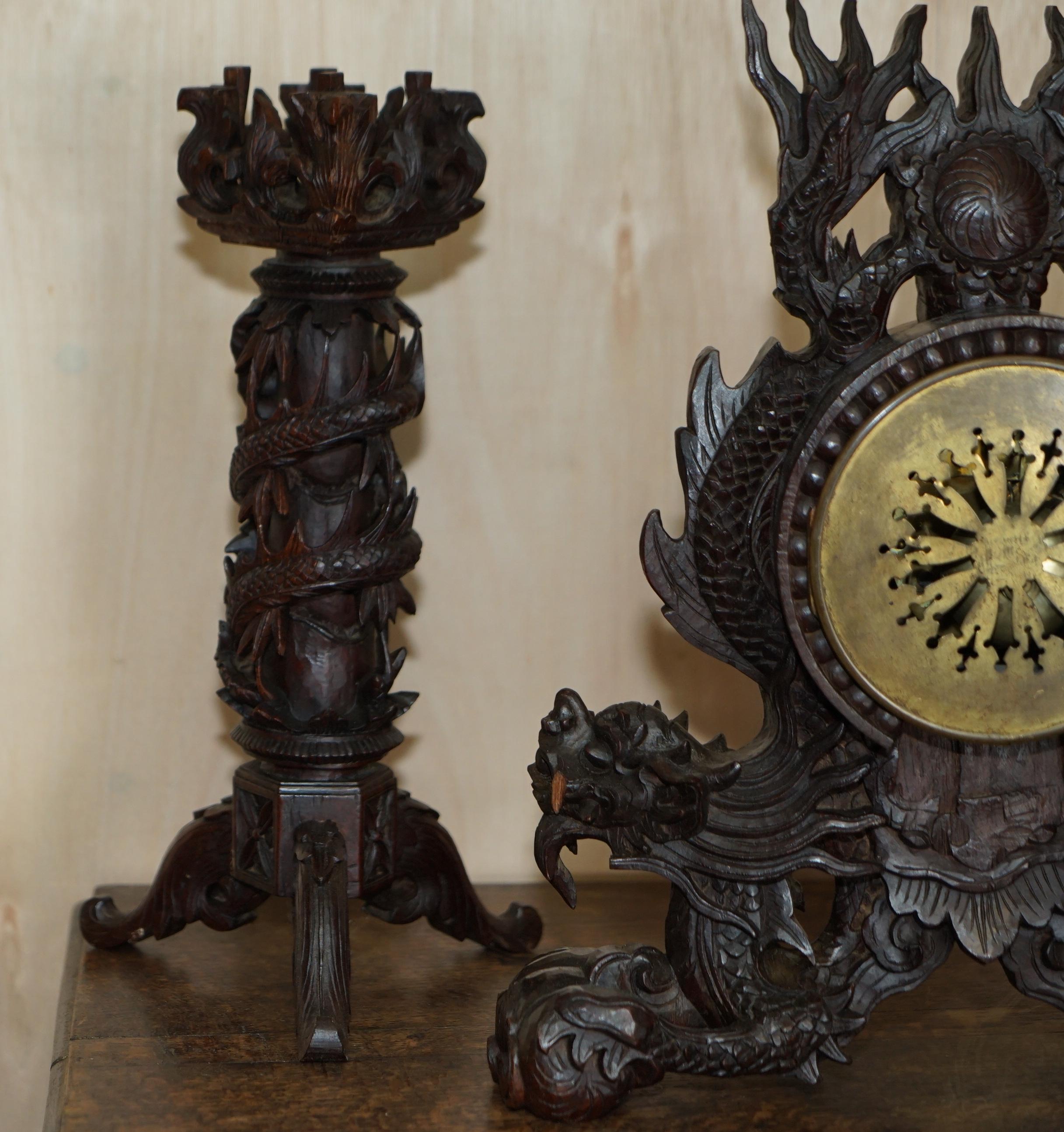 STUNNING CHINESE EXPORT HAND CARVED WOOD DRAGON MANTLE CLOCK & CANDLESTiCKS For Sale 10