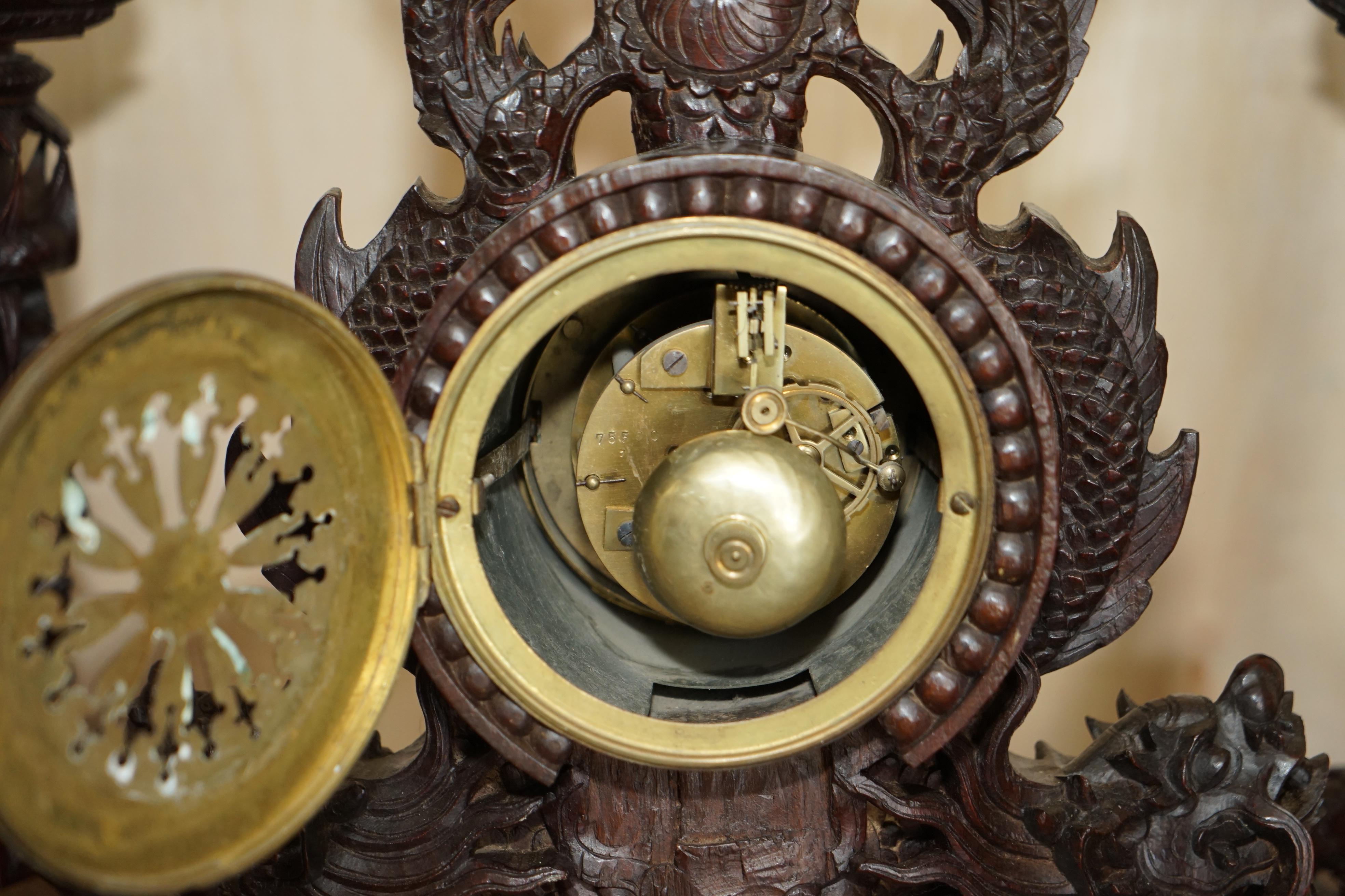 STUNNING CHINESE EXPORT HAND CARVED WOOD DRAGON MANTLE CLOCK & CANDLESTiCKS For Sale 13