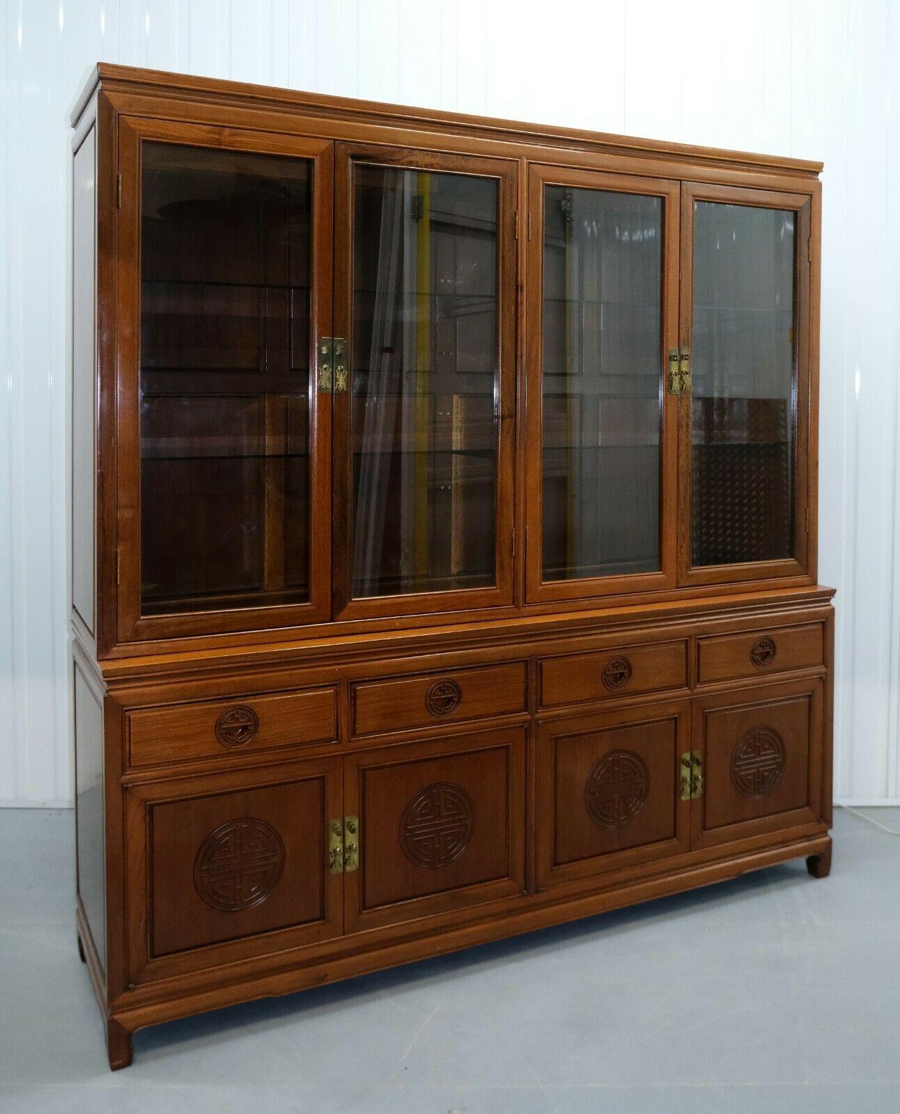 20th Century Stunning Chinese Hardwood Sideboard with Glass Shelves Carving Details & Lights