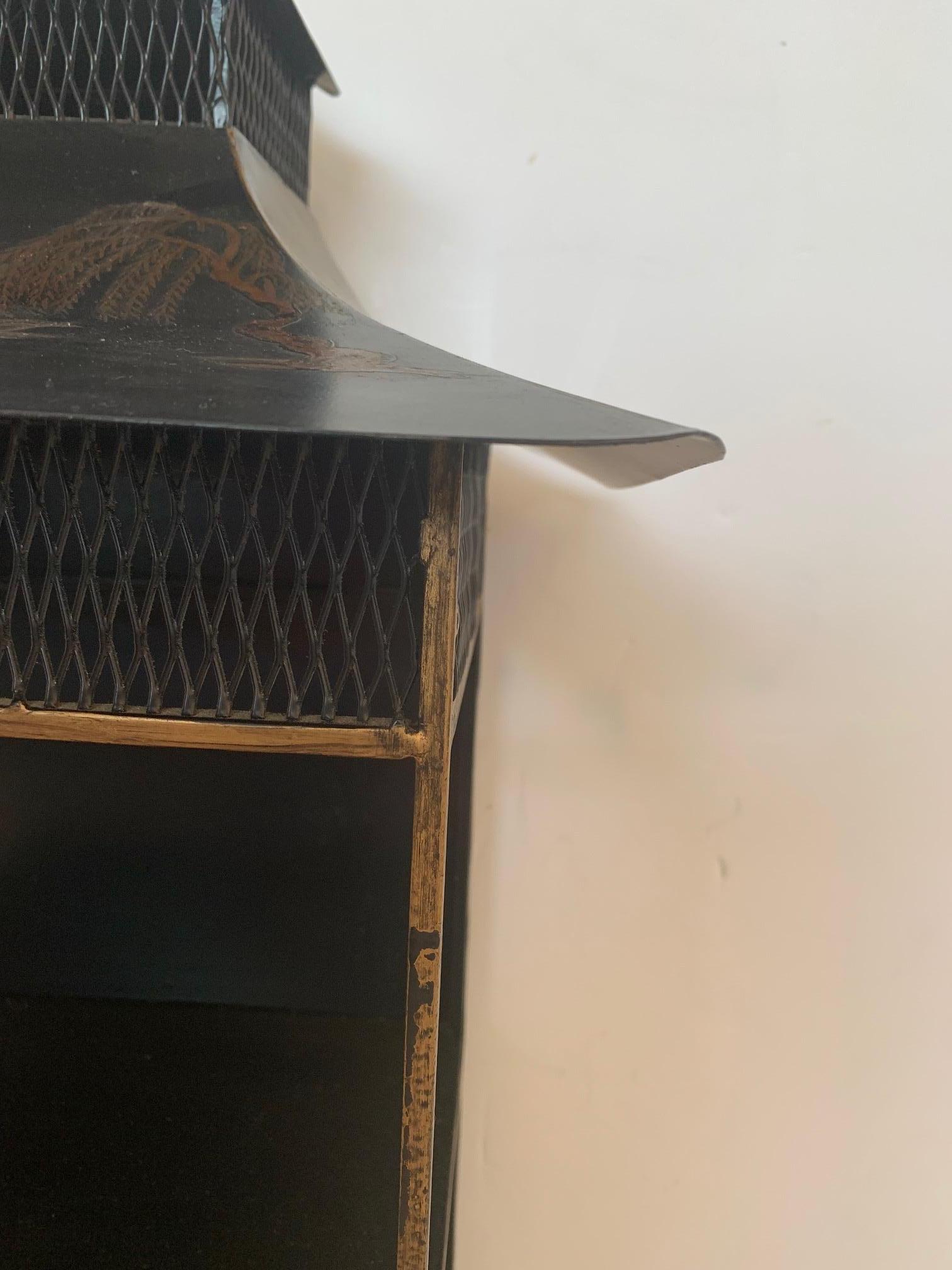 Stunning Chinoiserie Black and Gold Pagoda Shaped Hanging Shelf Bracket 3