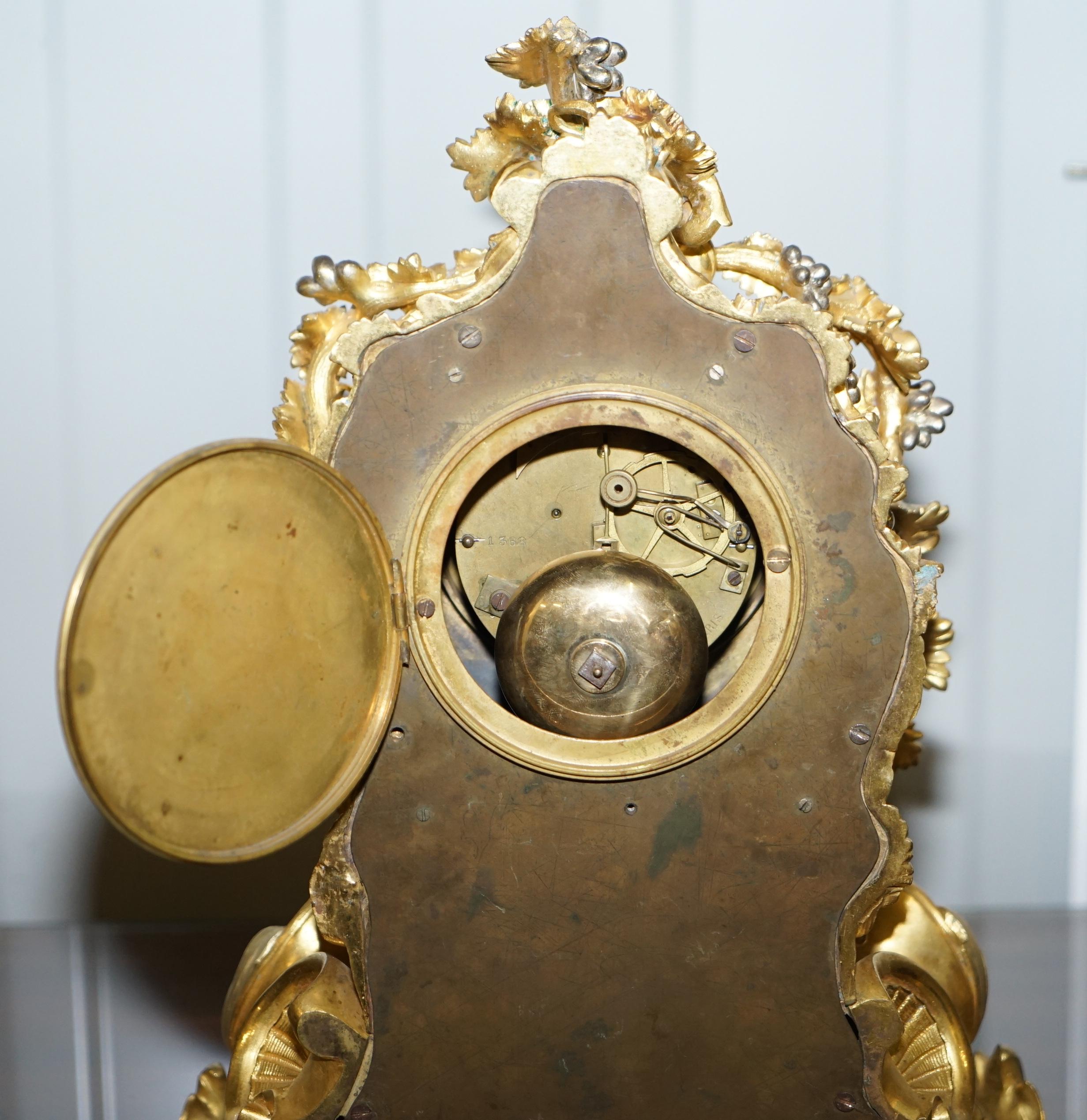 Stunning circa 1860 Gold Gilt Bronze French Mantle Clock Large Decorative Piece For Sale 3