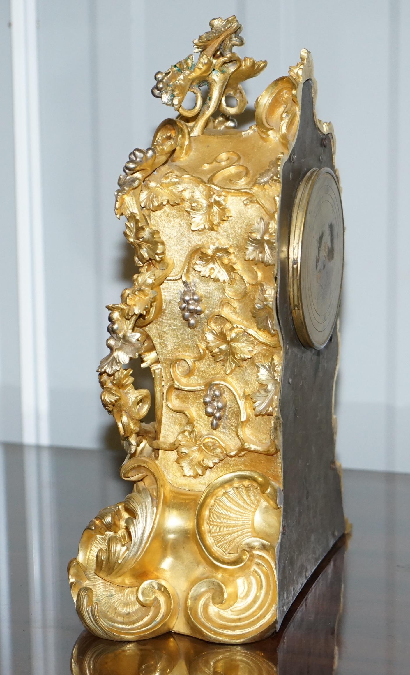 Atemberaubende französische Kaminuhr, um 1860, Gold vergoldete Bronze, großes dekoratives Stück im Angebot 7