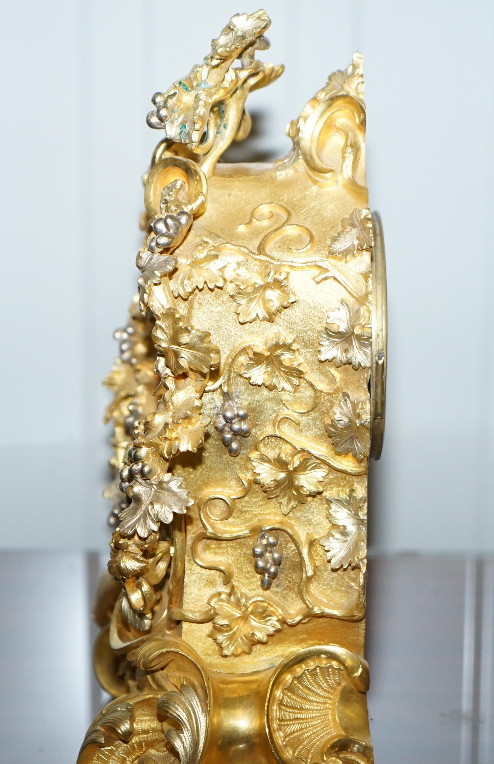Atemberaubende französische Kaminuhr, um 1860, Gold vergoldete Bronze, großes dekoratives Stück im Angebot 9