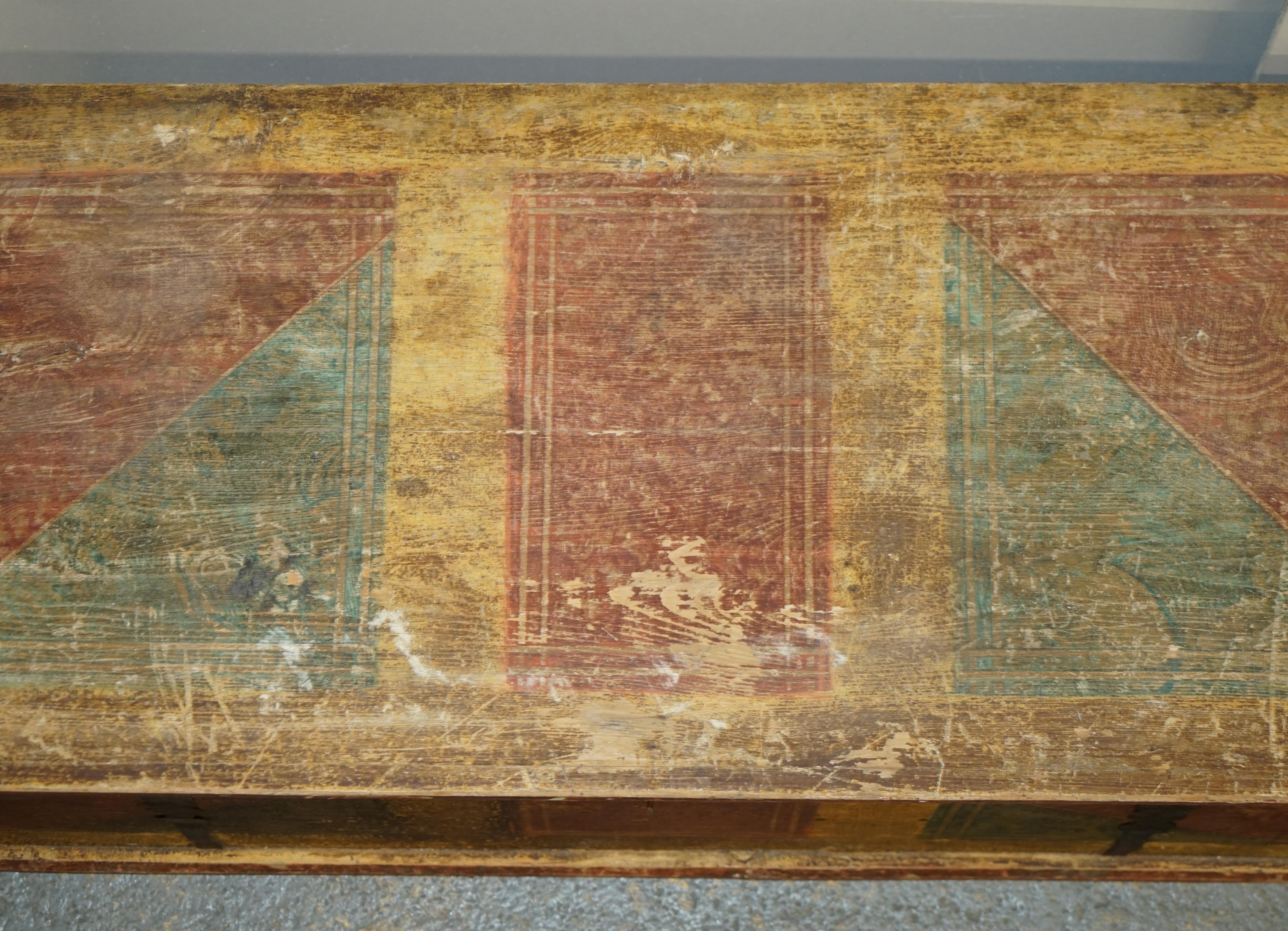 Atemberaubende circa 1880 Antik Original Farbe Rumänisch Decke Truhe Coffer Trunk im Angebot 2
