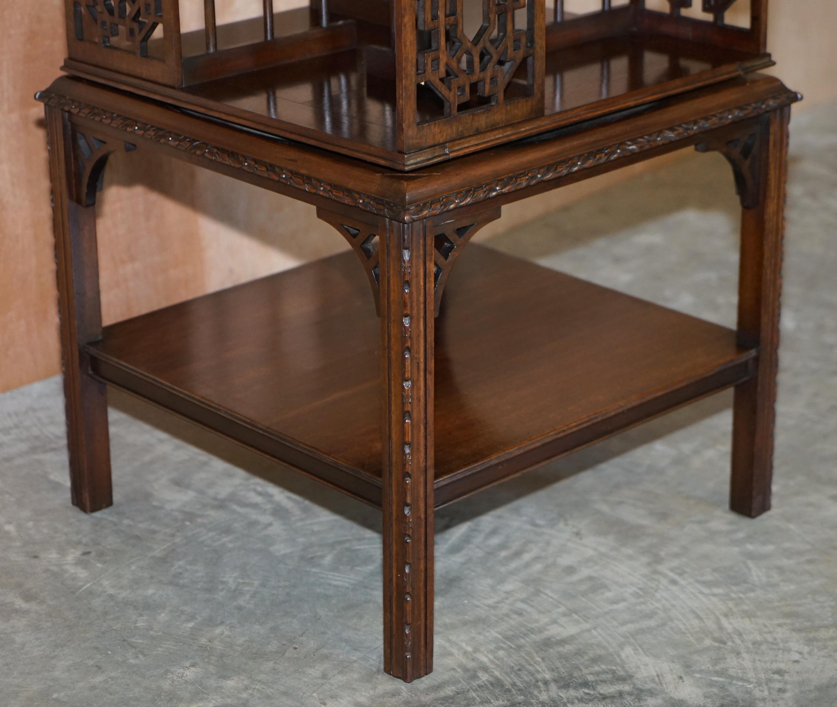 Late 19th Century Stunning circa 1880 Antique Thomas Chippendale Revolving Bookcase Library Table