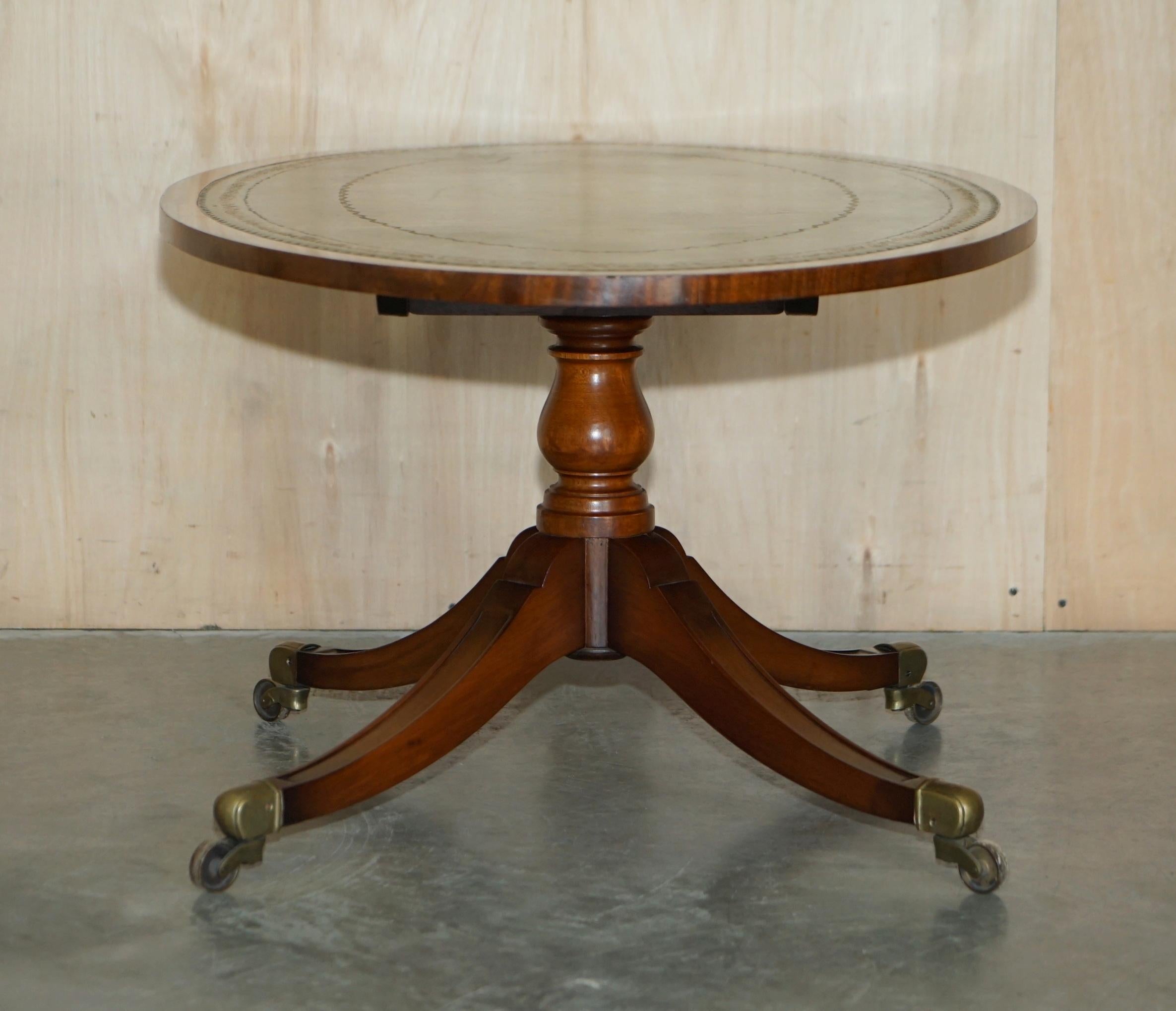 Stunning circa 1900 English Walnut Green Leather Brass Castor Oval Coffee Table For Sale 6