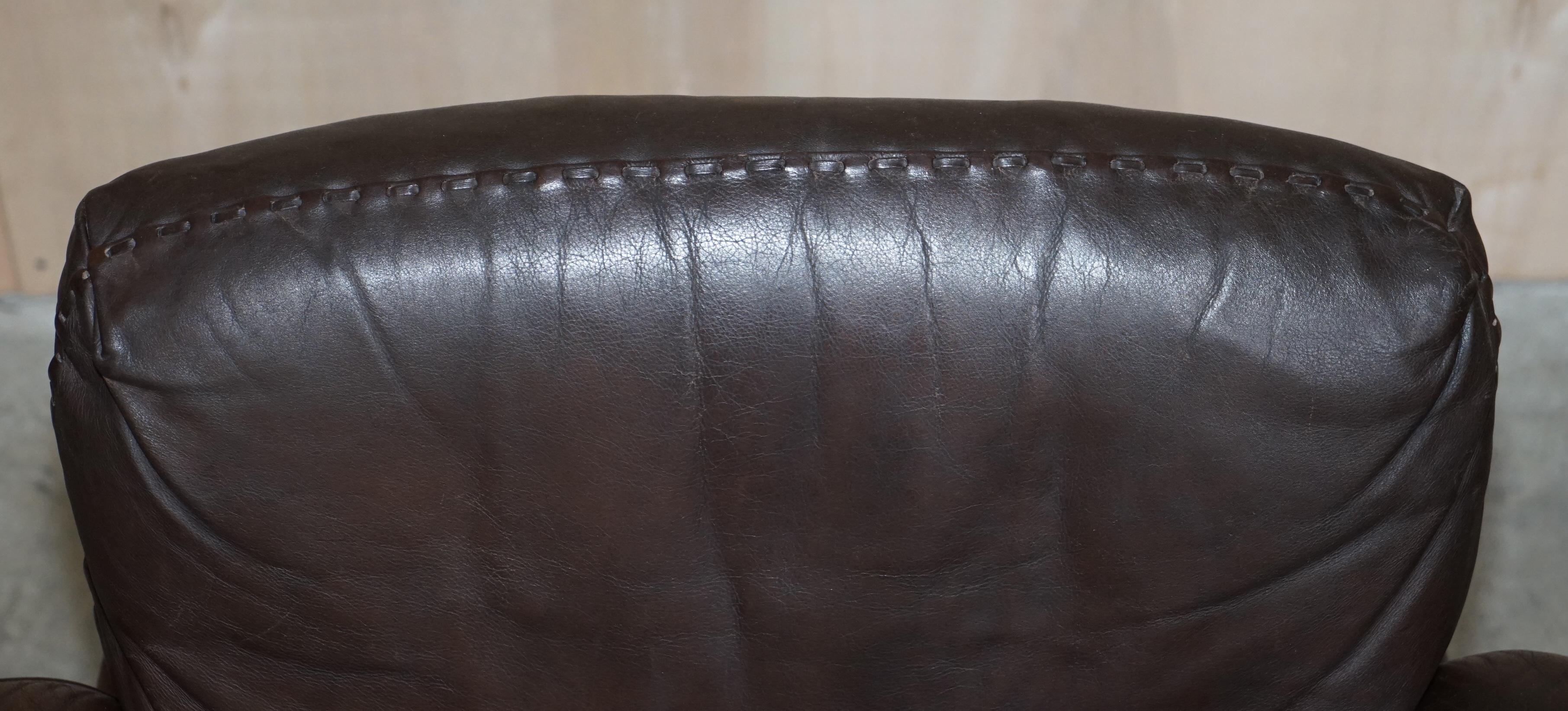 European Stunning circa 1960's De Sede DS-35 Brown Leather Swivel Armchair Hand Stitched For Sale