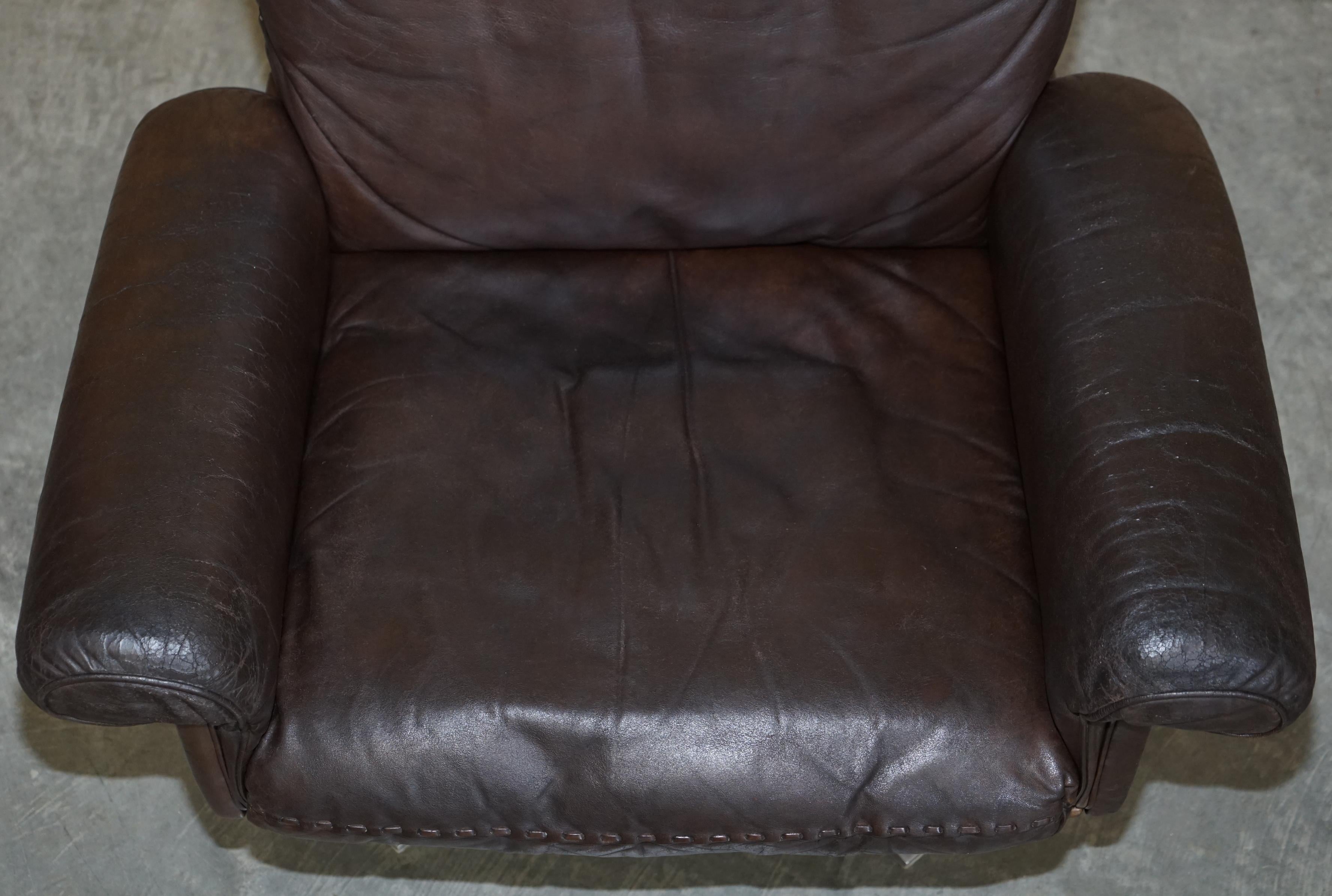 Mid-20th Century Stunning circa 1960's De Sede DS-35 Brown Leather Swivel Armchair Hand Stitched For Sale