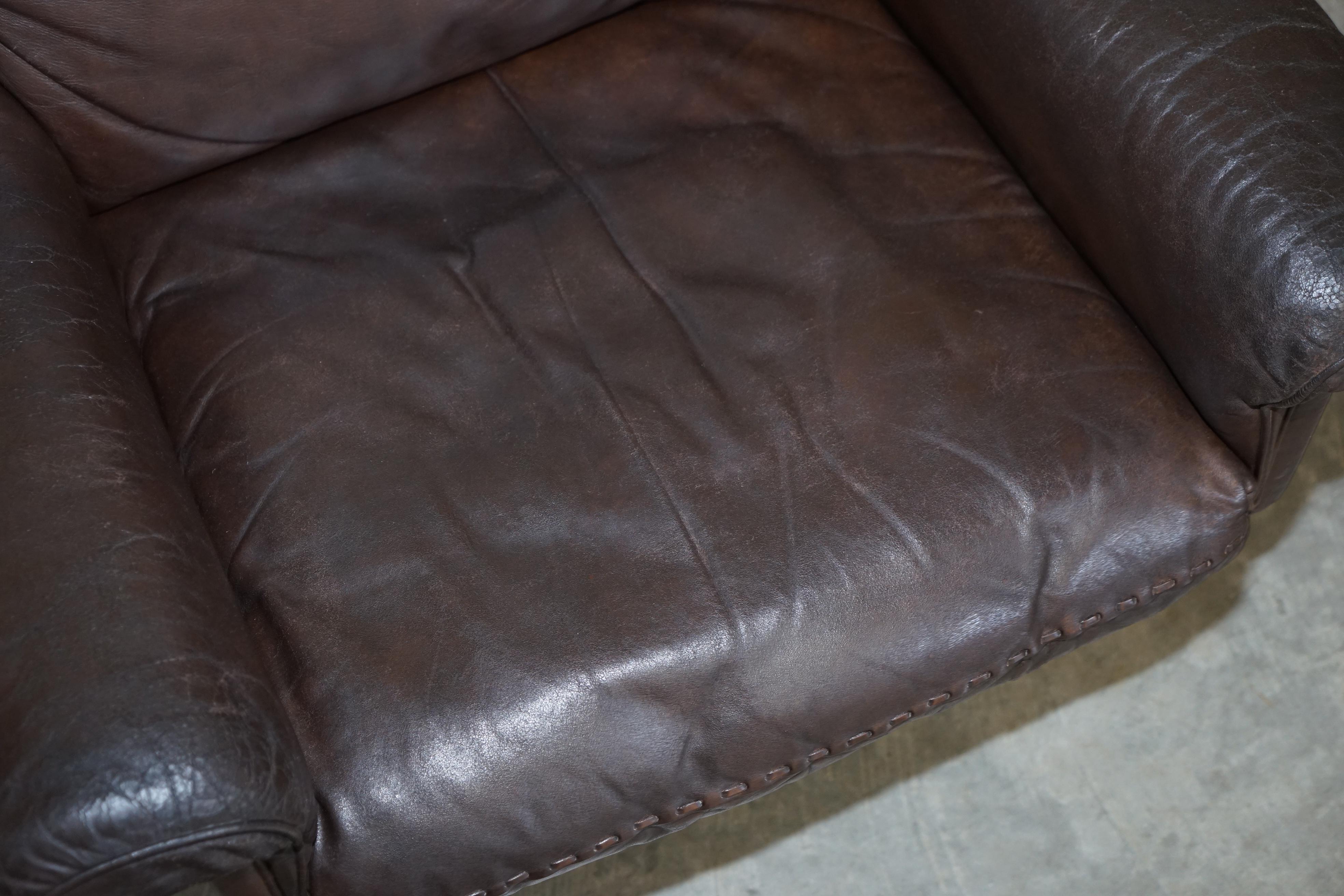 Stunning circa 1960's De Sede DS-35 Brown Leather Swivel Armchair Hand Stitched For Sale 1