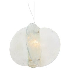 Superbe lampe à suspension Murano bleu clair Design Carlo Nason by Mazzega, années 1970