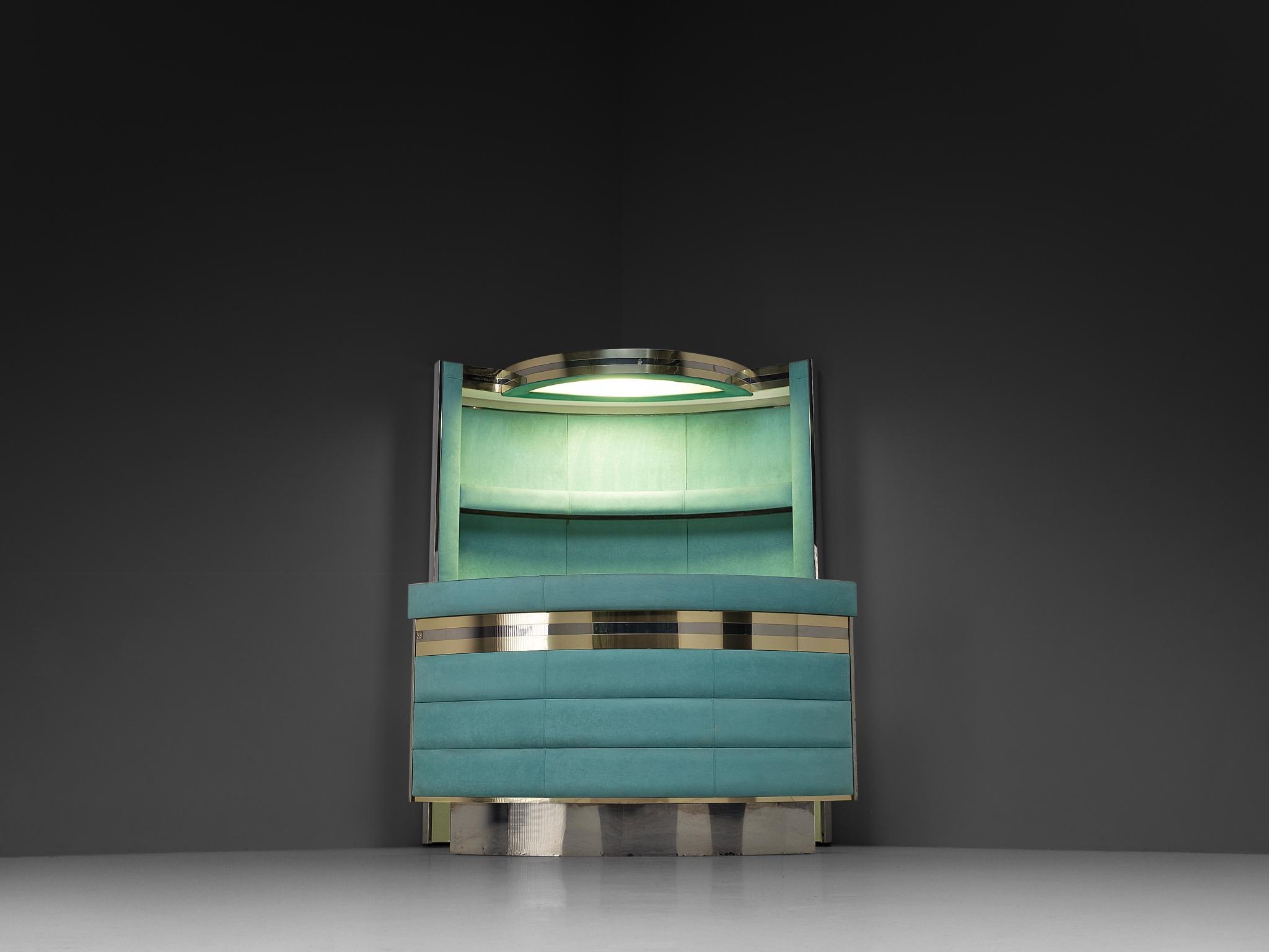 Stunning Cocktail Bar Cabinet with Stool in The Style of Willy Rizzo en venta 3