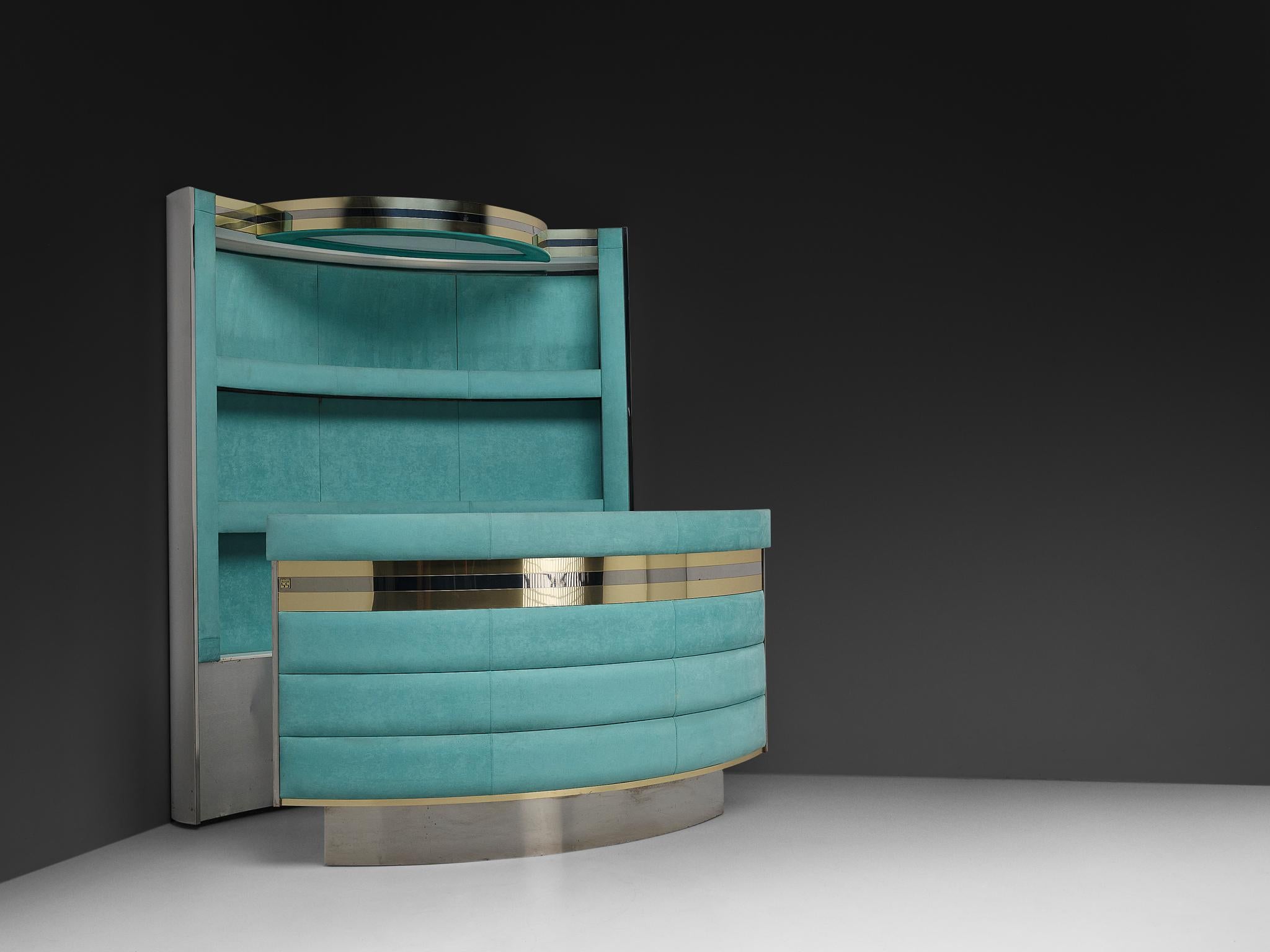 Stunning Cocktail Bar Cabinet with Stool in The Style of Willy Rizzo en venta 9